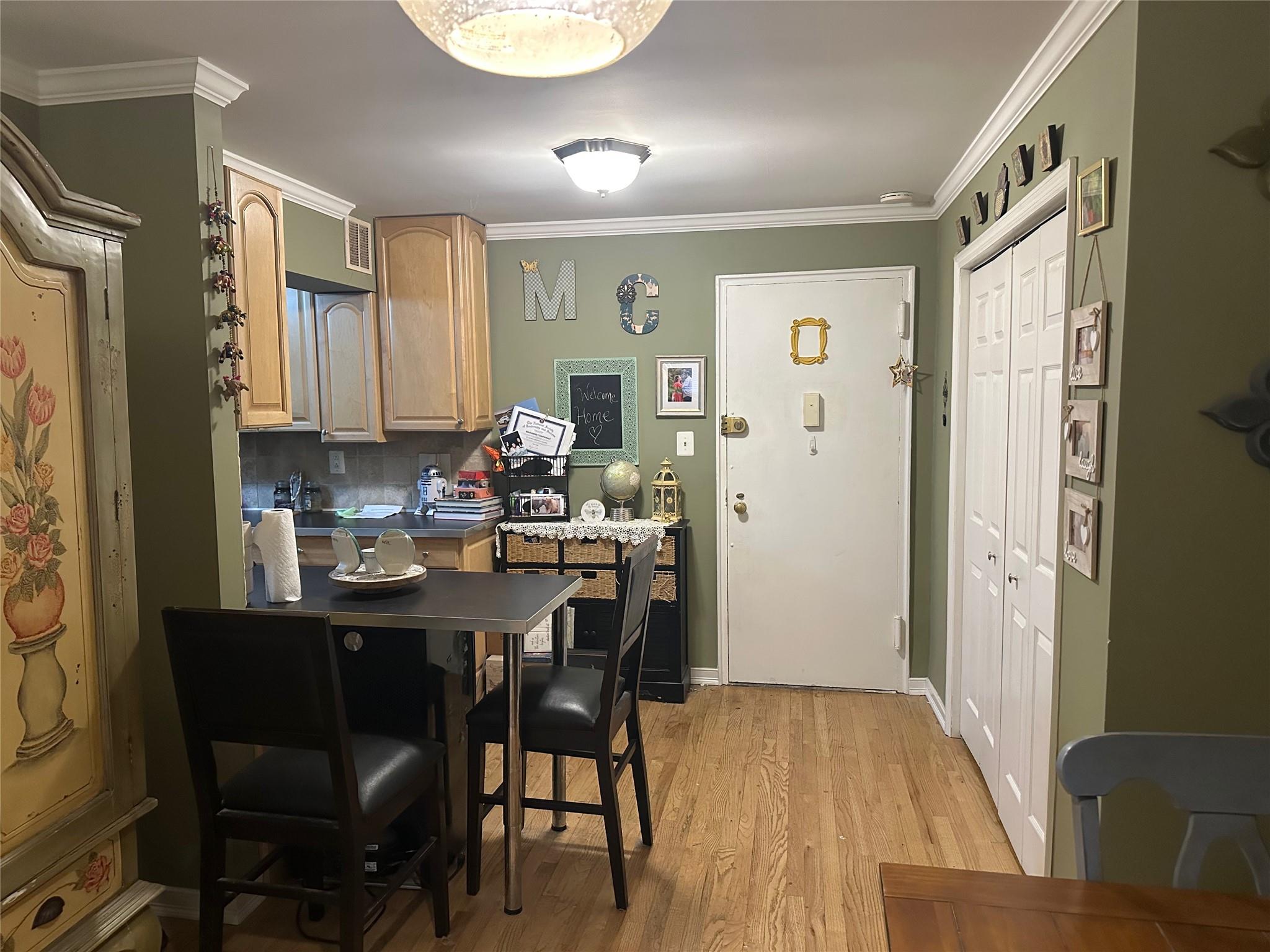 54-40 Little Neck Parkway # 2K, Little Neck, NY 11362