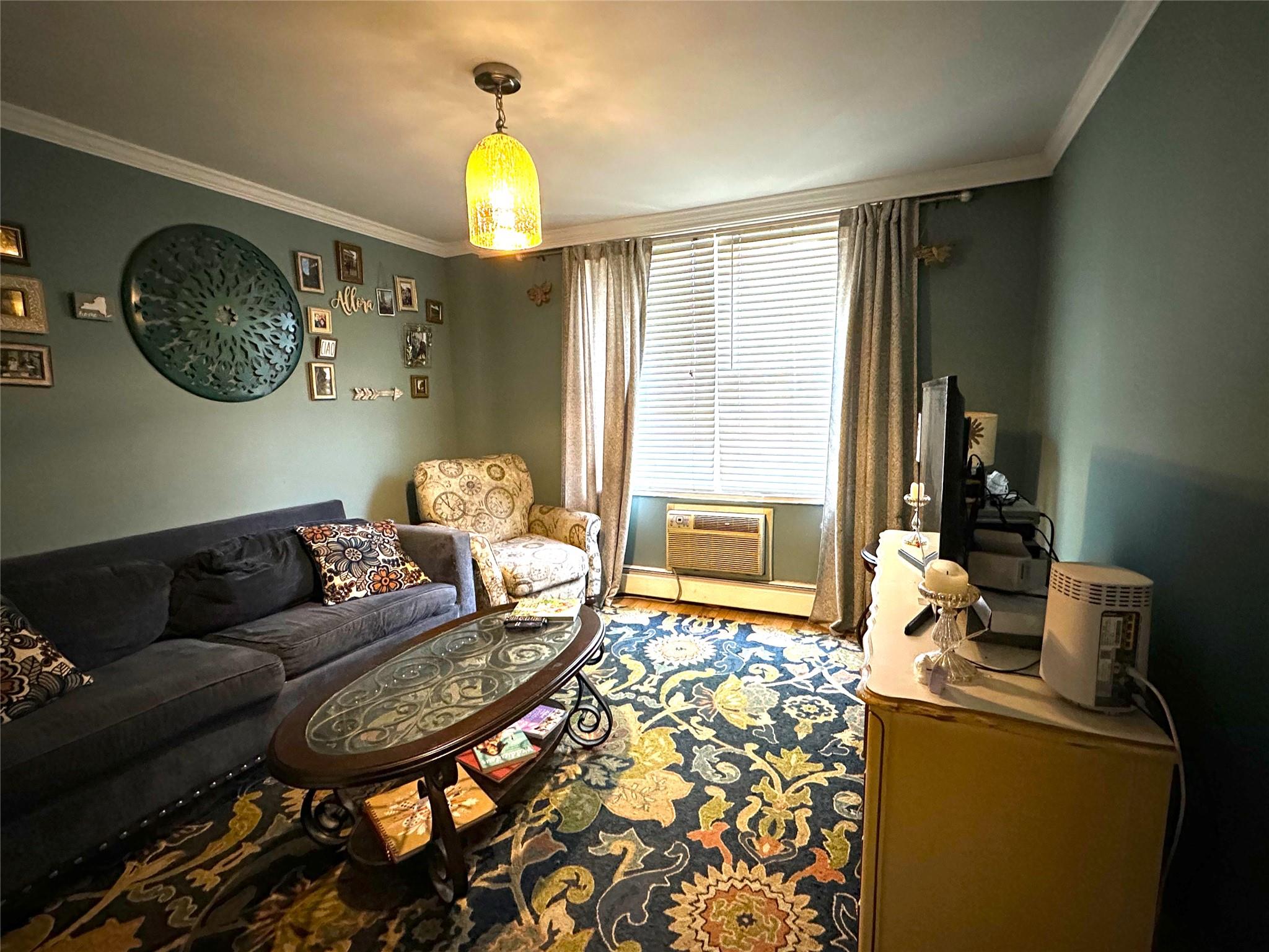 54-40 Little Neck Parkway # 2K, Little Neck, NY 11362