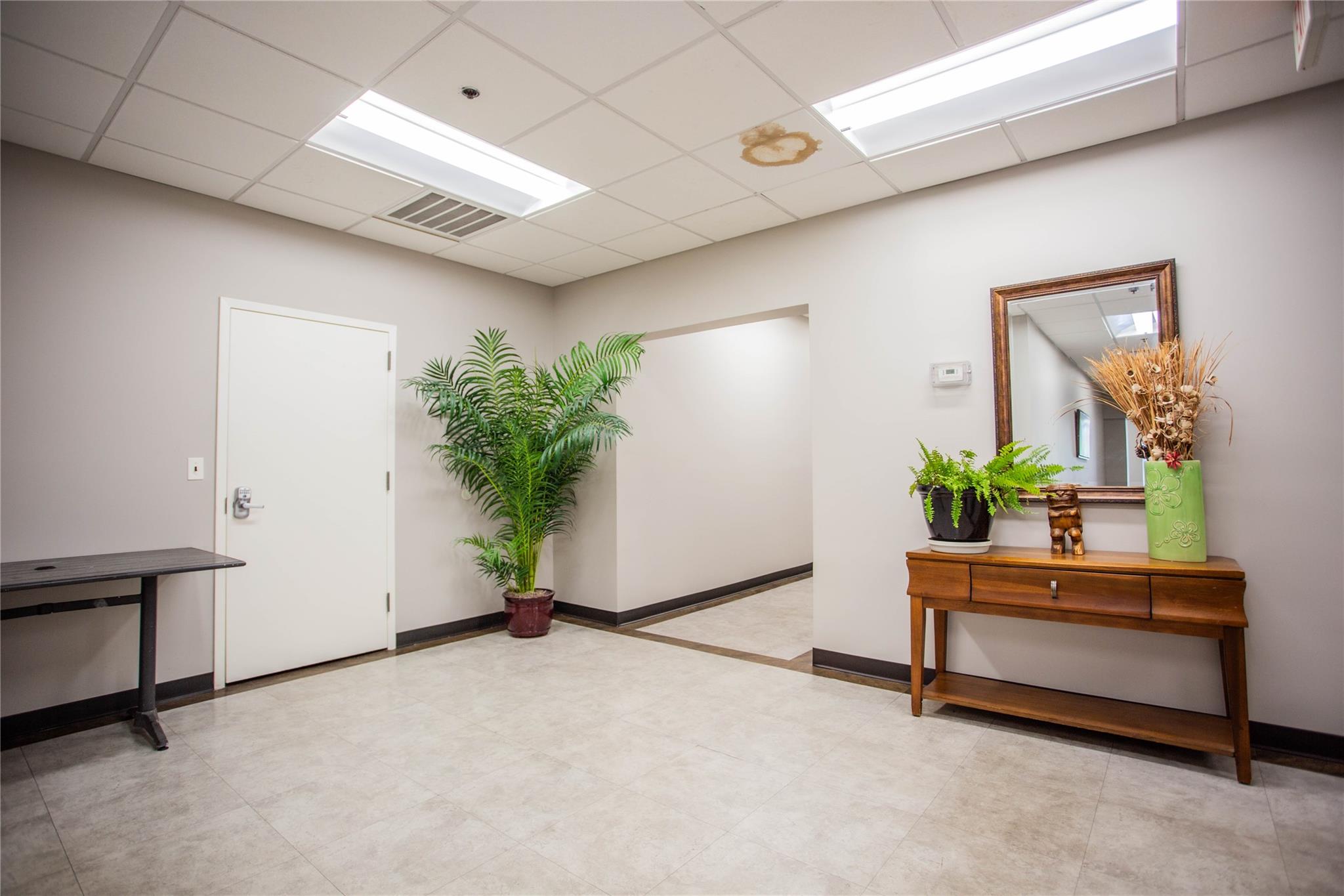 486 Sunrise Highway, Rockville Centre, NY 11570