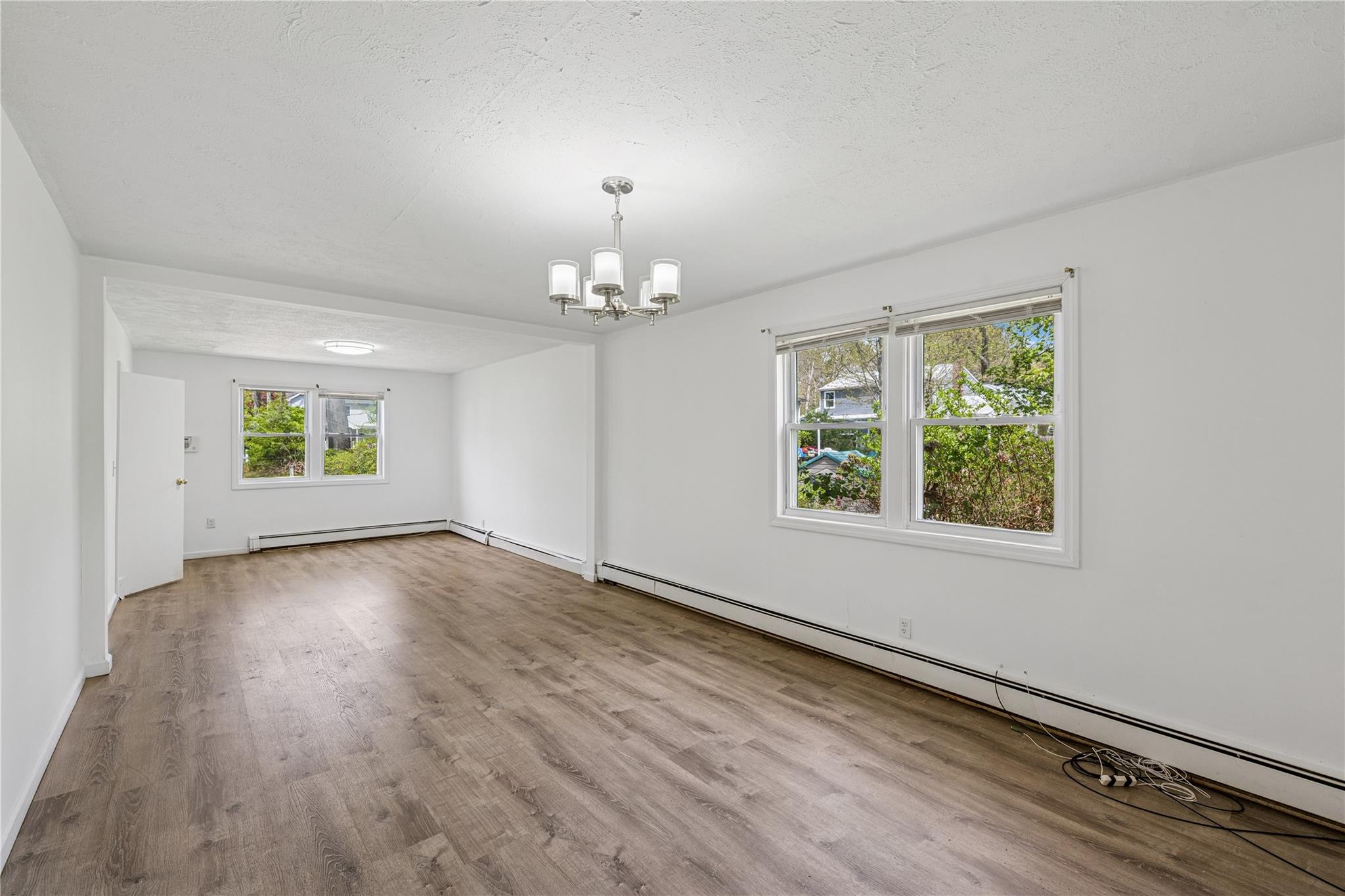 54 Oakdale Avenue, Selden, NY 11784