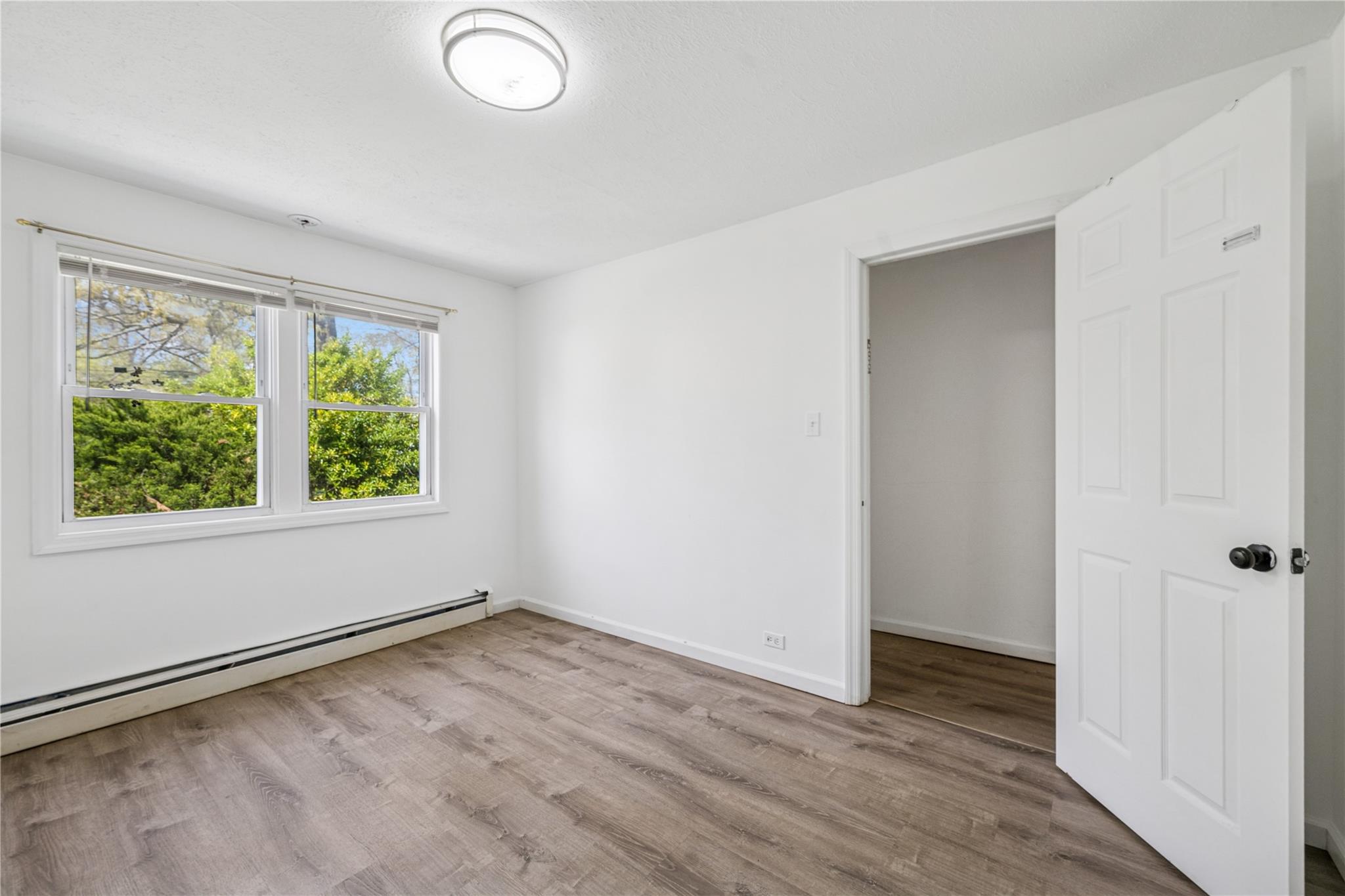 54 Oakdale Avenue, Selden, NY 11784