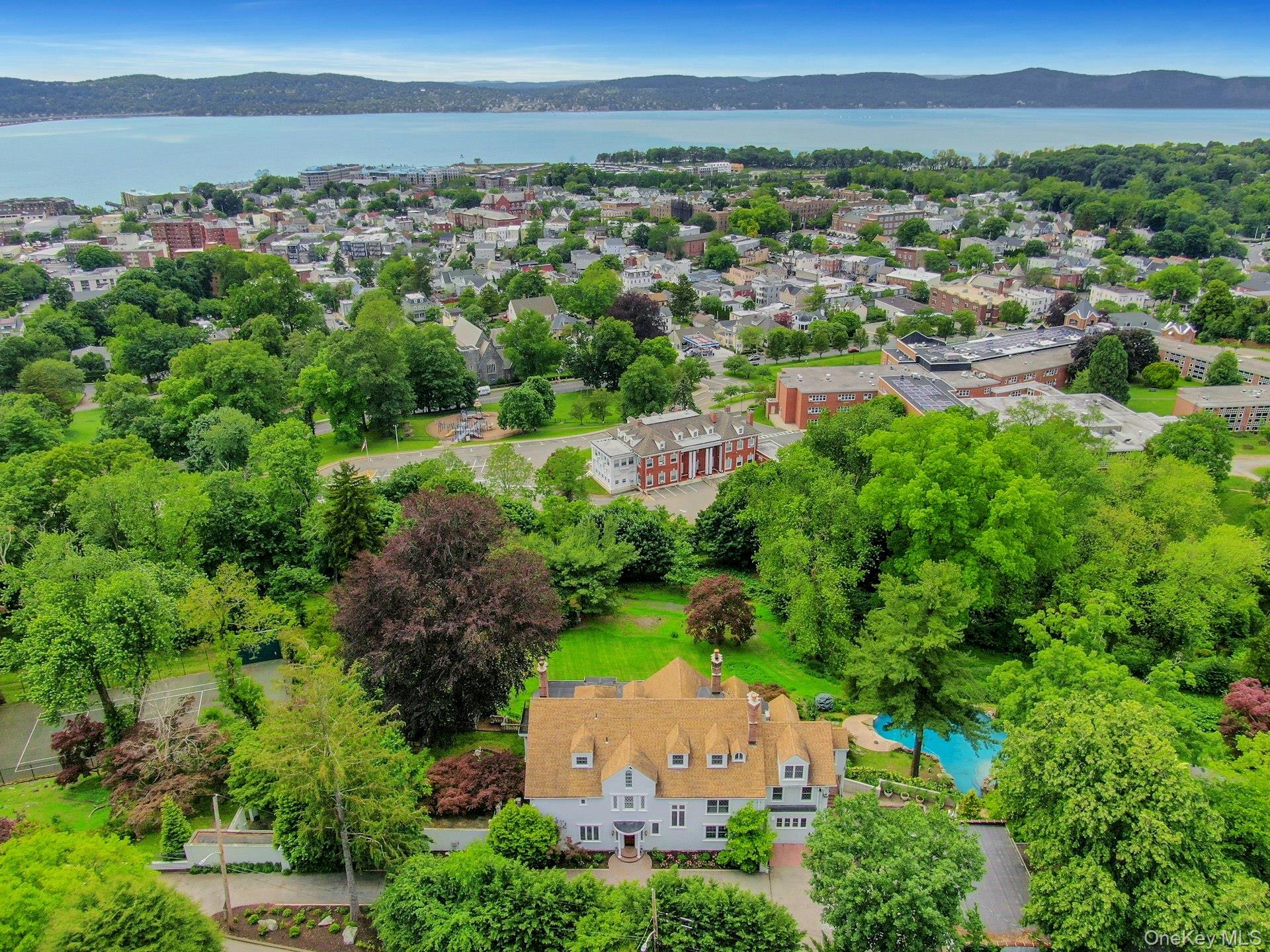 57 Cobb Lane, Tarrytown, NY 10591