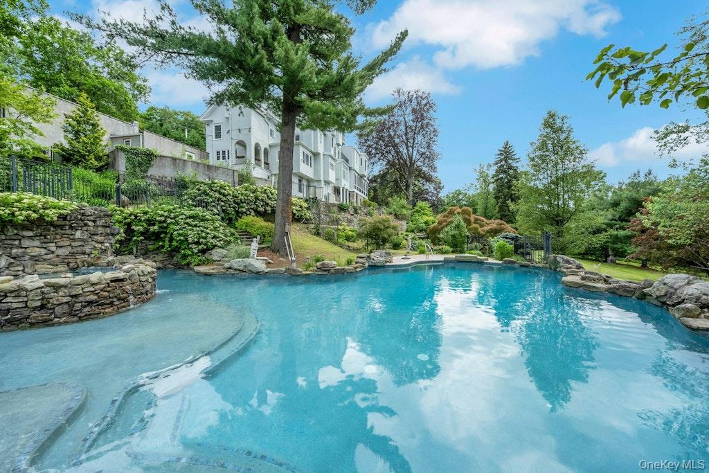 57 Cobb Lane, Tarrytown, NY 10591