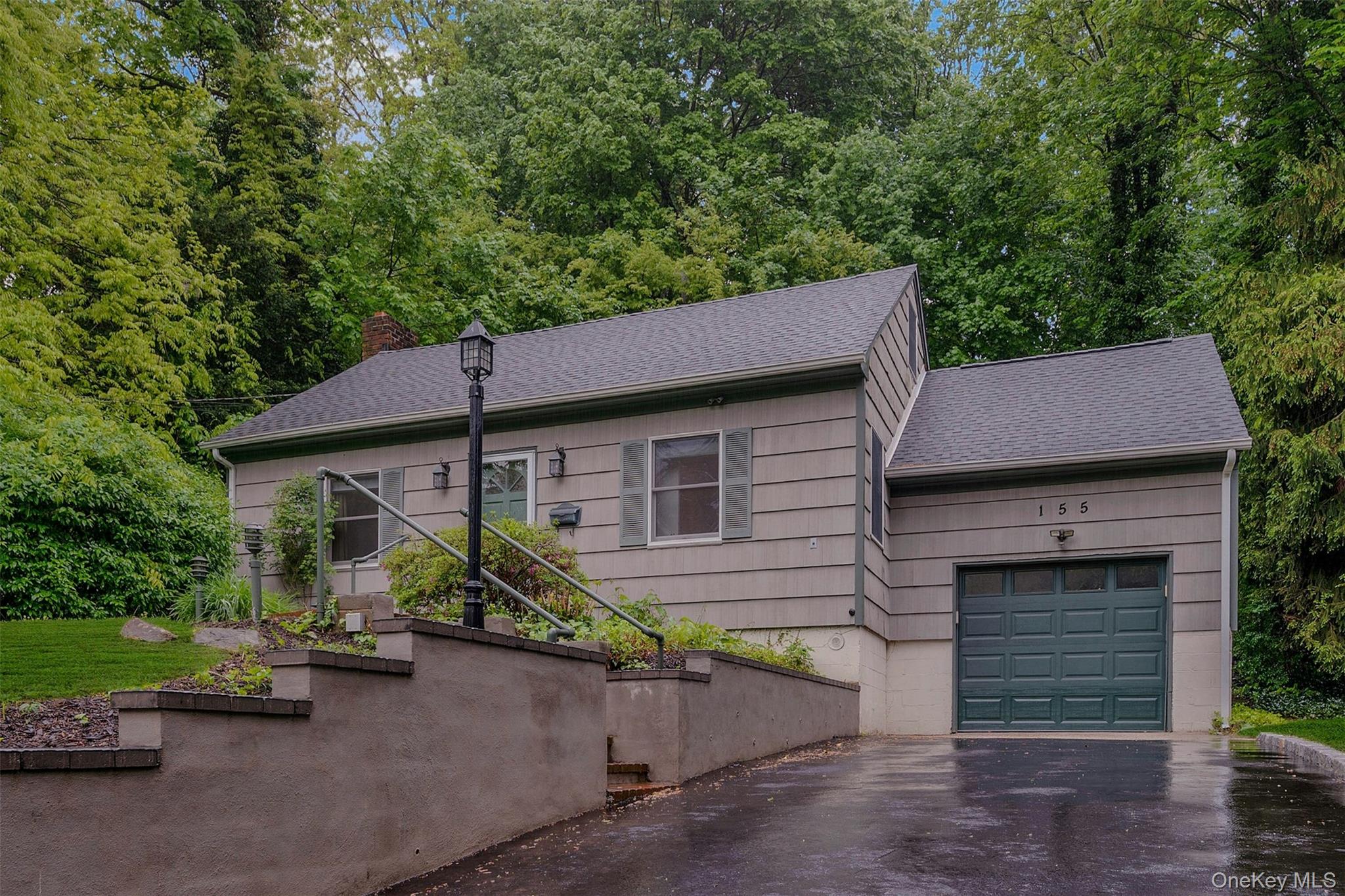 155 Woodbury Road, Huntington, NY 11743