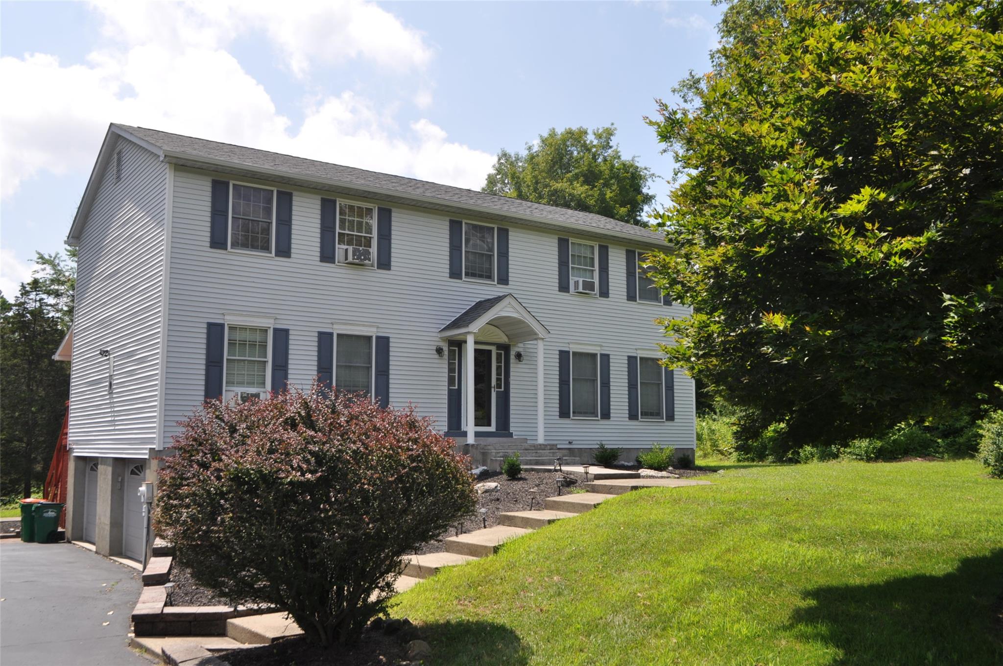 53 Leo Lane, Poughquag, NY 12570