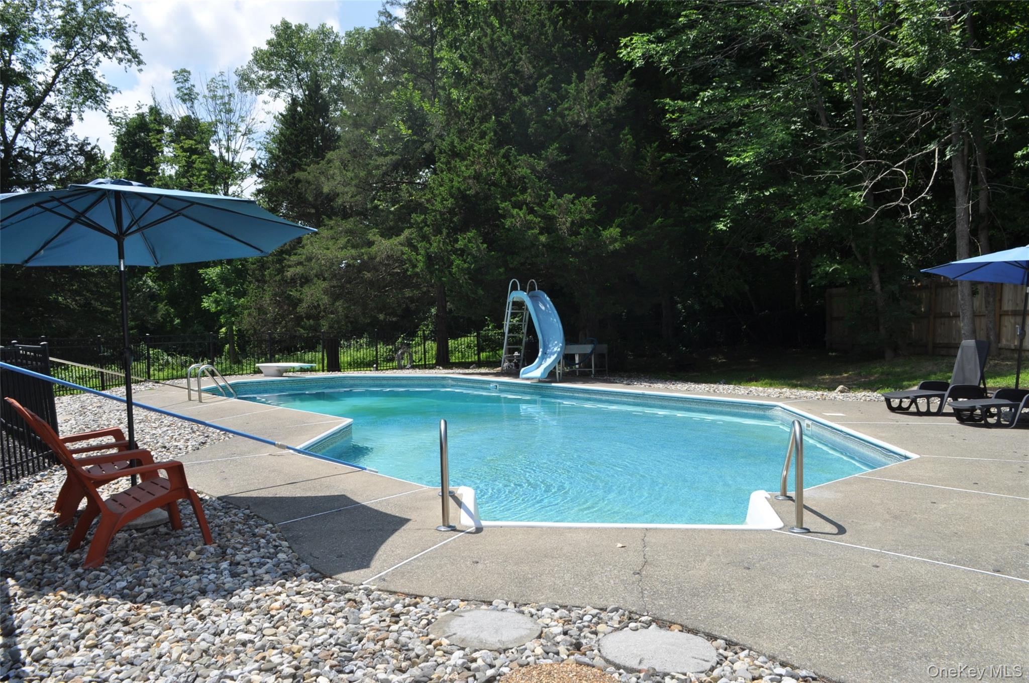 53 Leo Lane, Poughquag, NY 12570