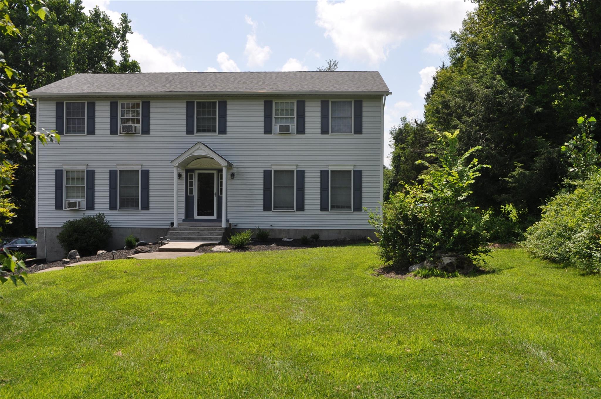 53 Leo Lane, Poughquag, NY 12570