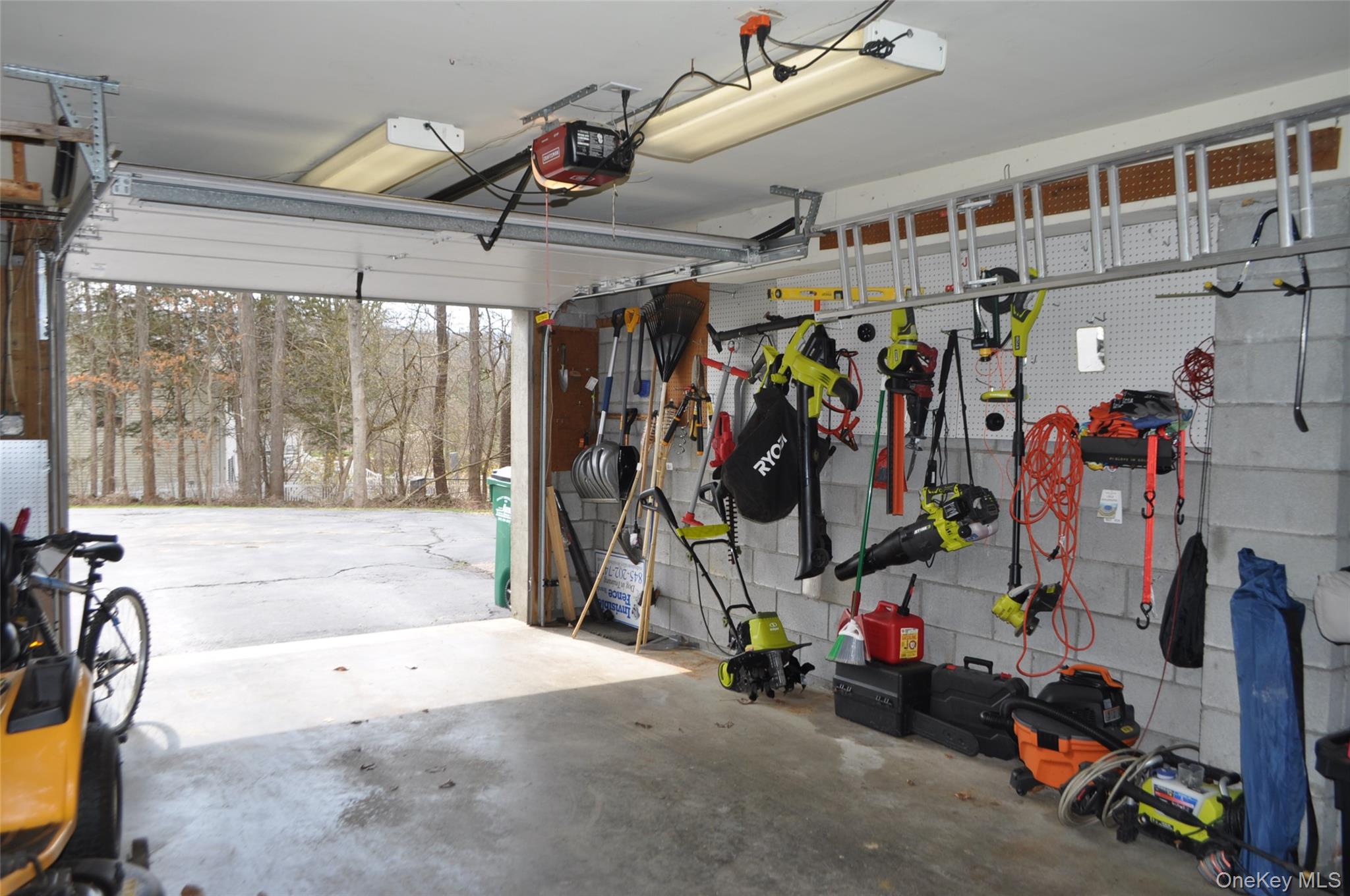 53 Leo Lane, Poughquag, NY 12570