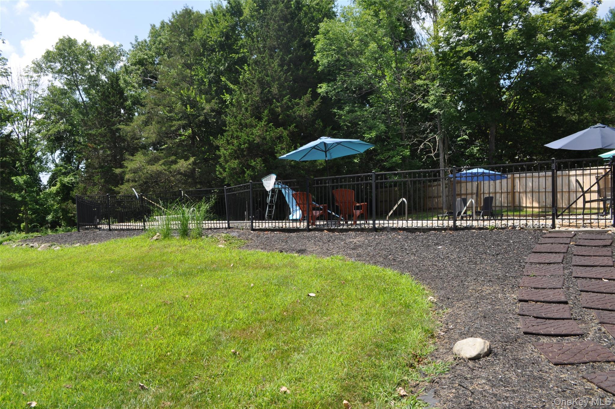 53 Leo Lane, Poughquag, NY 12570