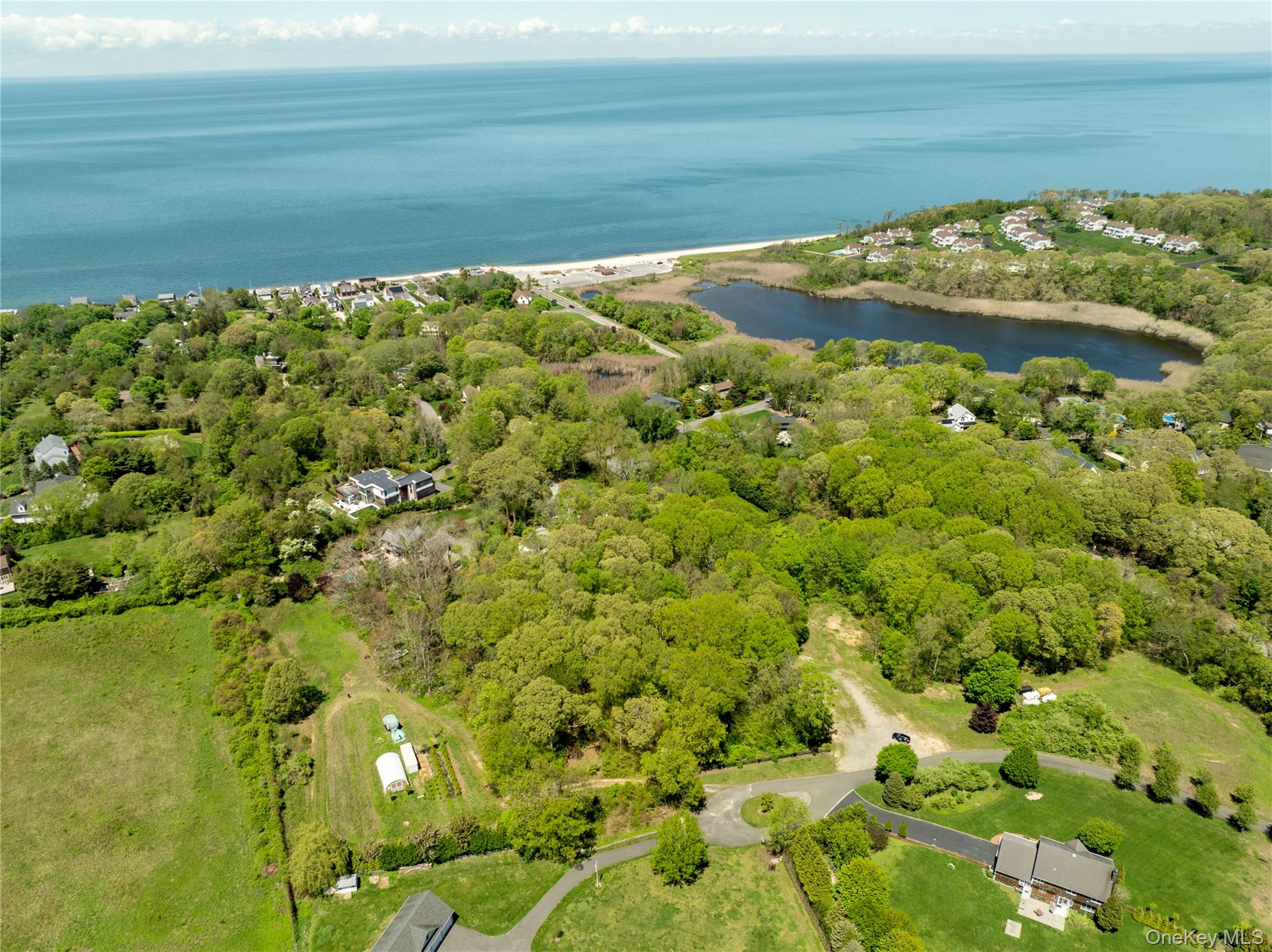 Pier Avenue, Jamesport, NY 11901