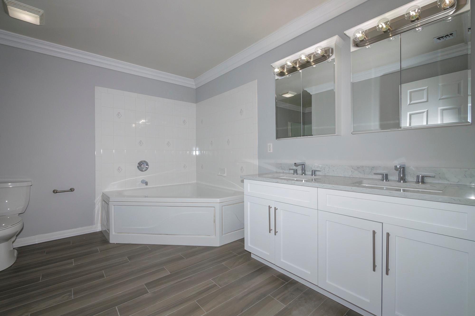 198 Village Green Drive # 198, Port Jefferson Station, NY 11776