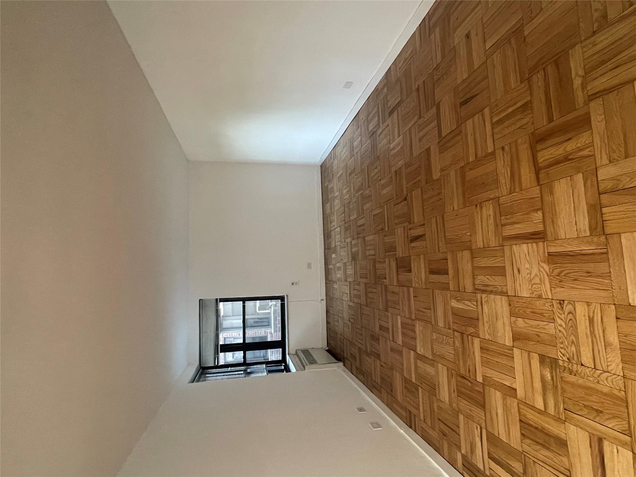 88-11 Northern Blvd # 110, Jackson Heights, NY 11372