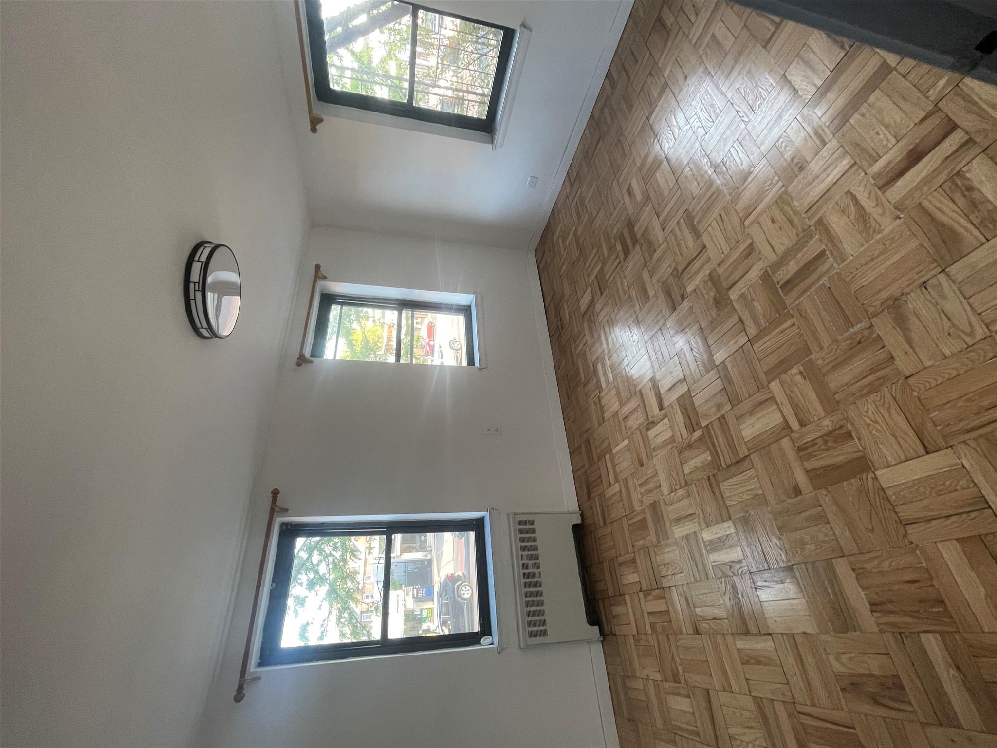 88-11 Northern Blvd # 110, Jackson Heights, NY 11372