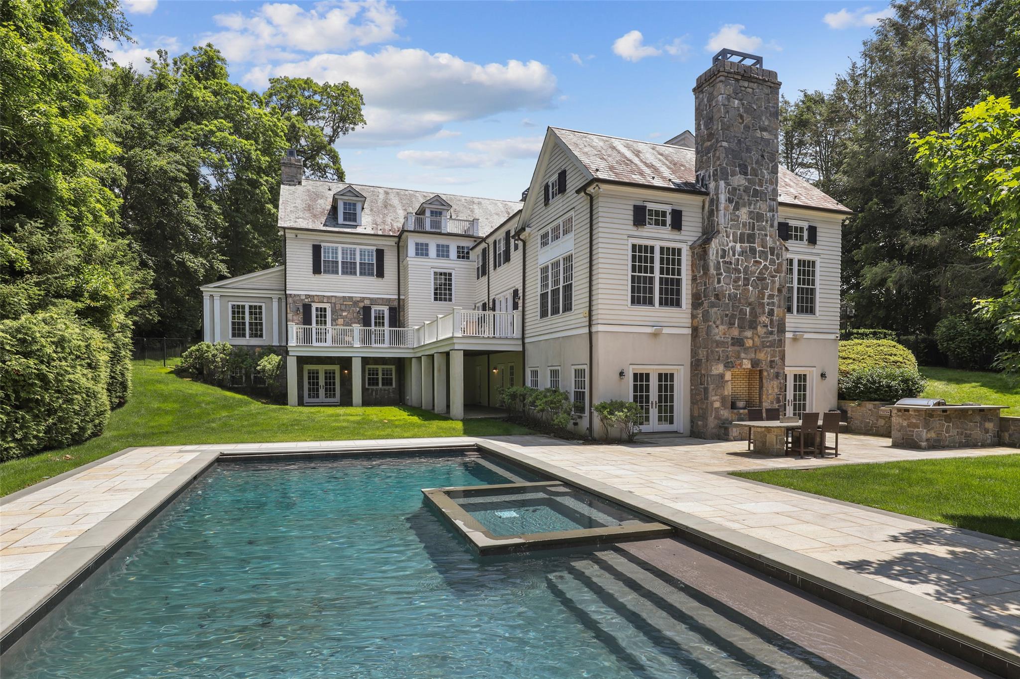 17 Cooper Road, Scarsdale, NY 10583