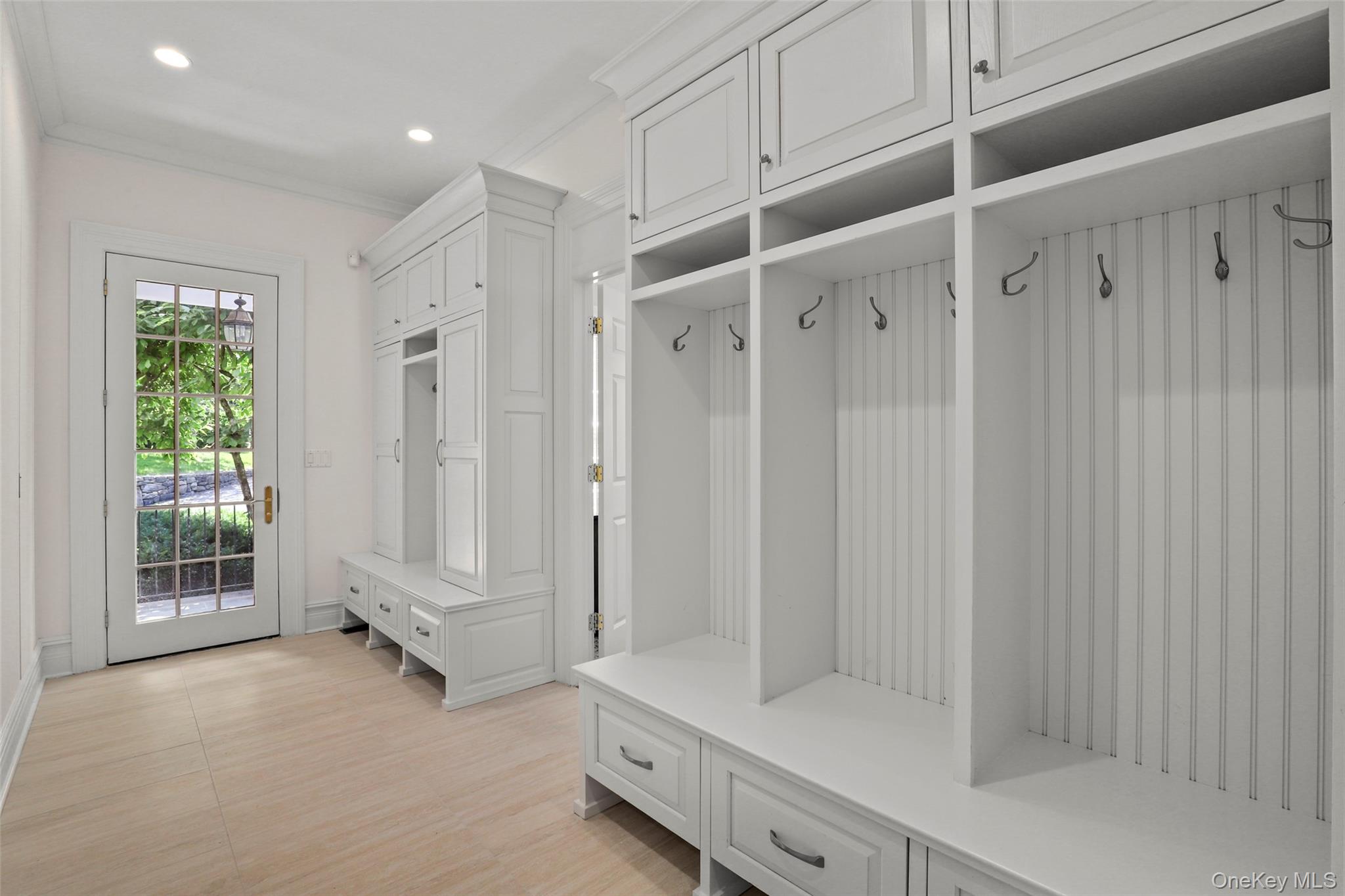 17 Cooper Road, Scarsdale, NY 10583