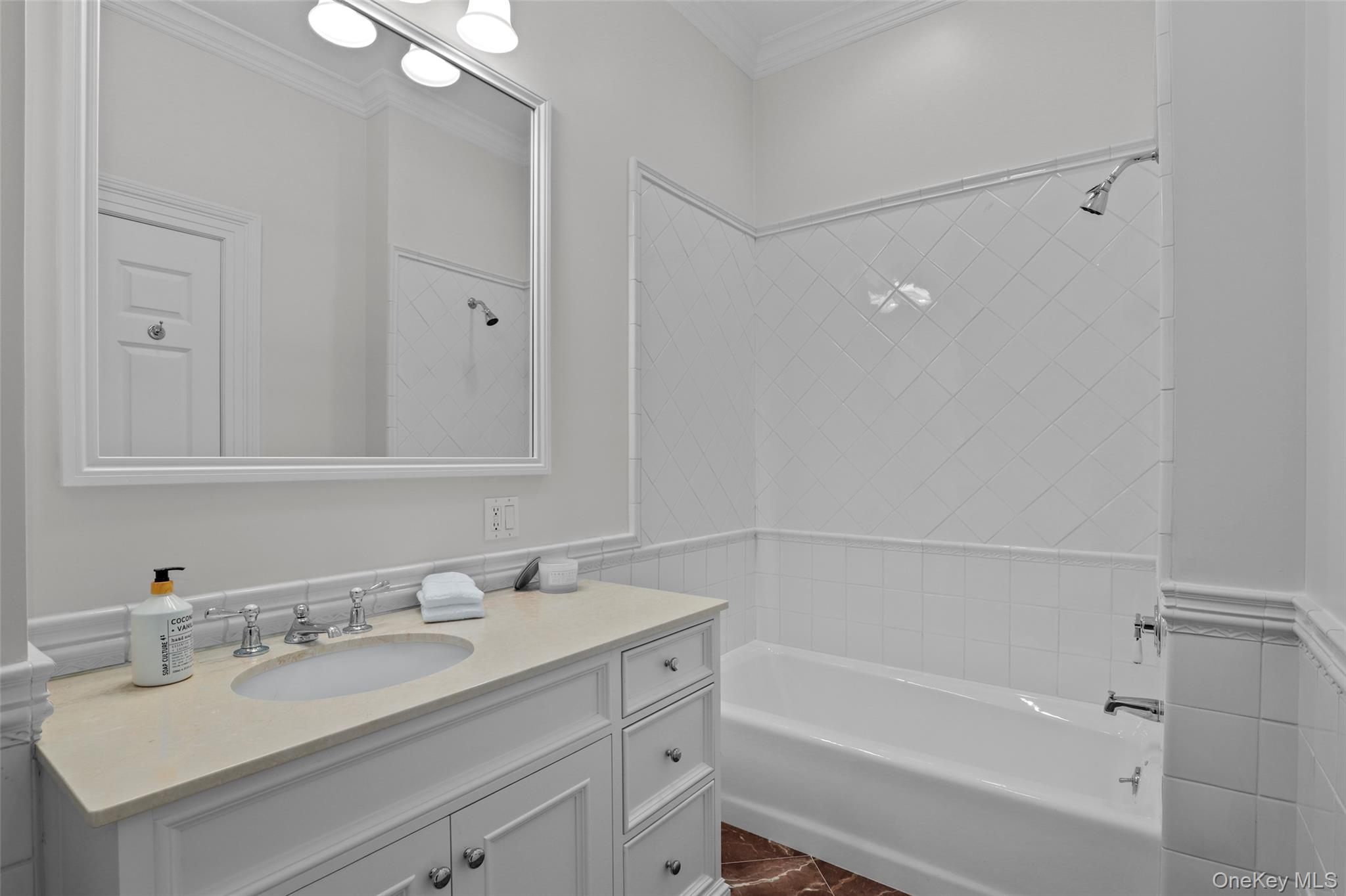 17 Cooper Road, Scarsdale, NY 10583