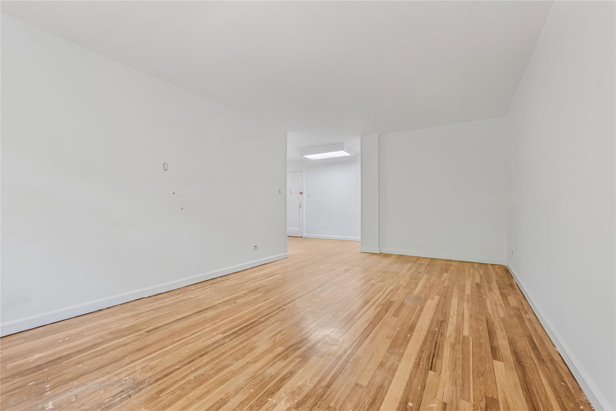 44-55 Kissena Boulevard # 3B, Flushing, NY 11355