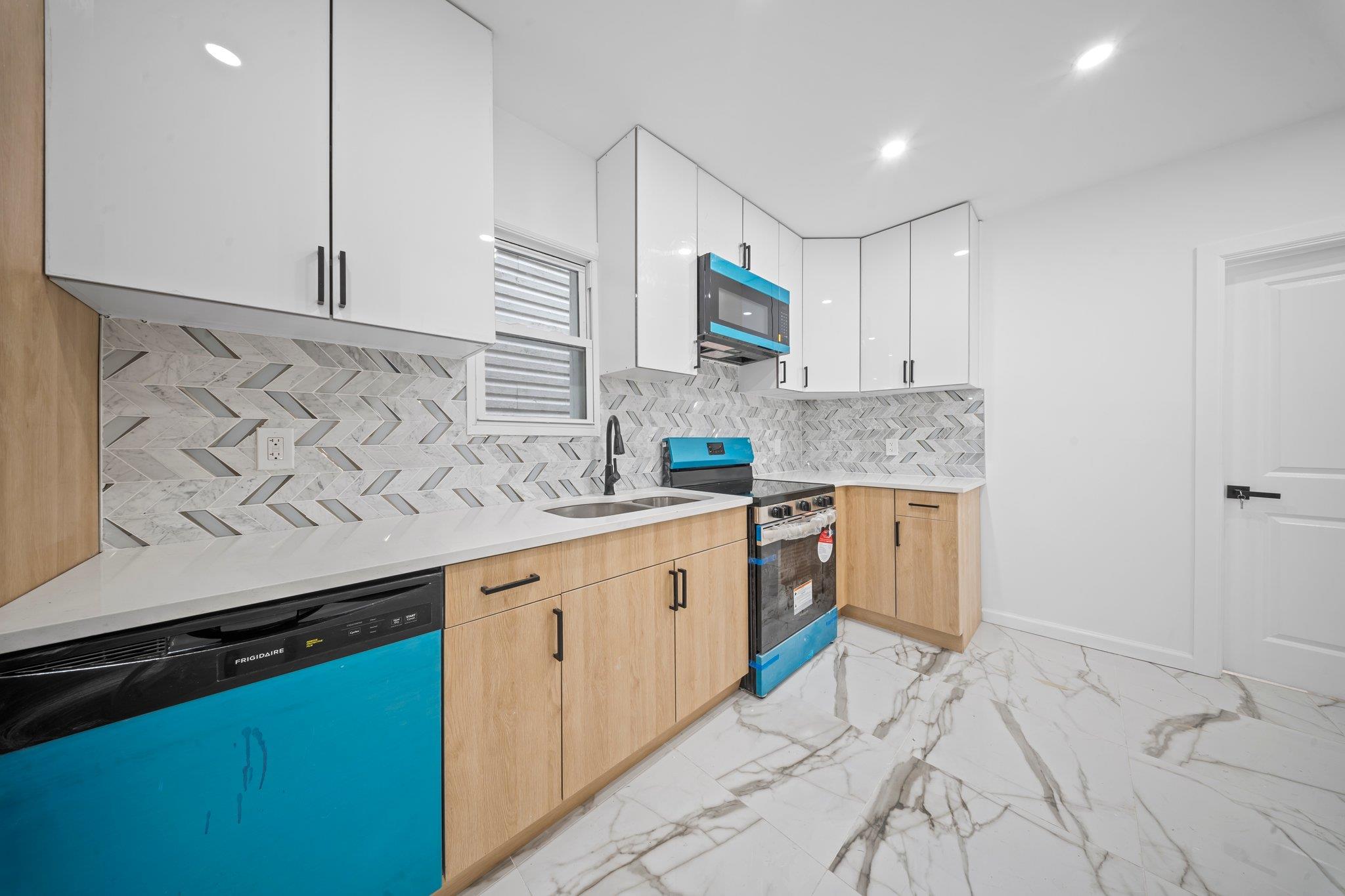 3763 Barnes Avenue, Bronx, NY 10467