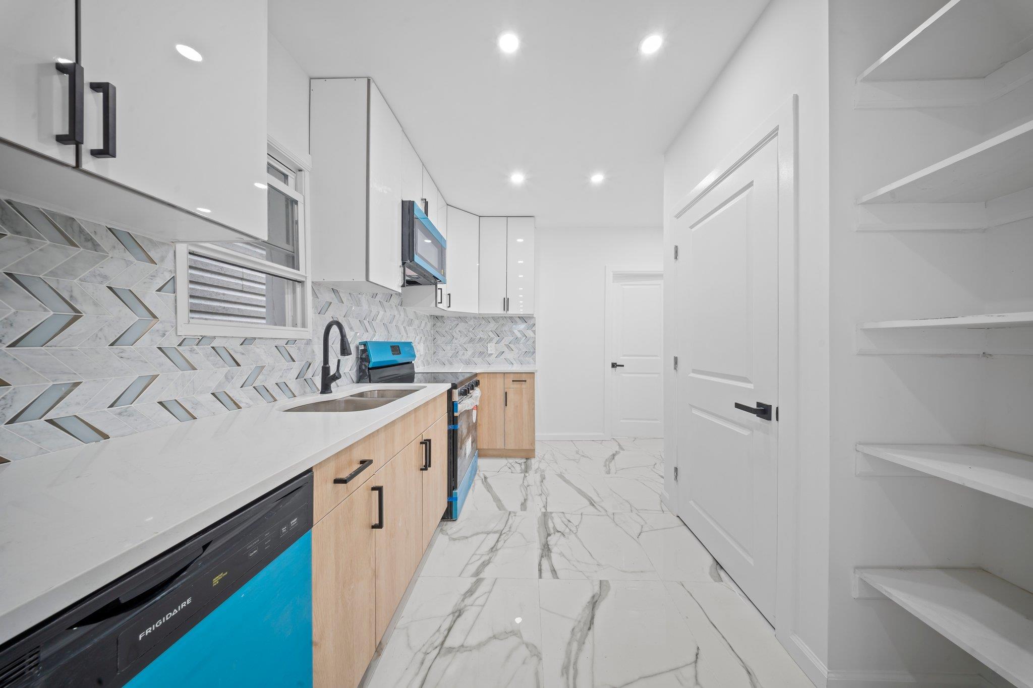 3763 Barnes Avenue, Bronx, NY 10467