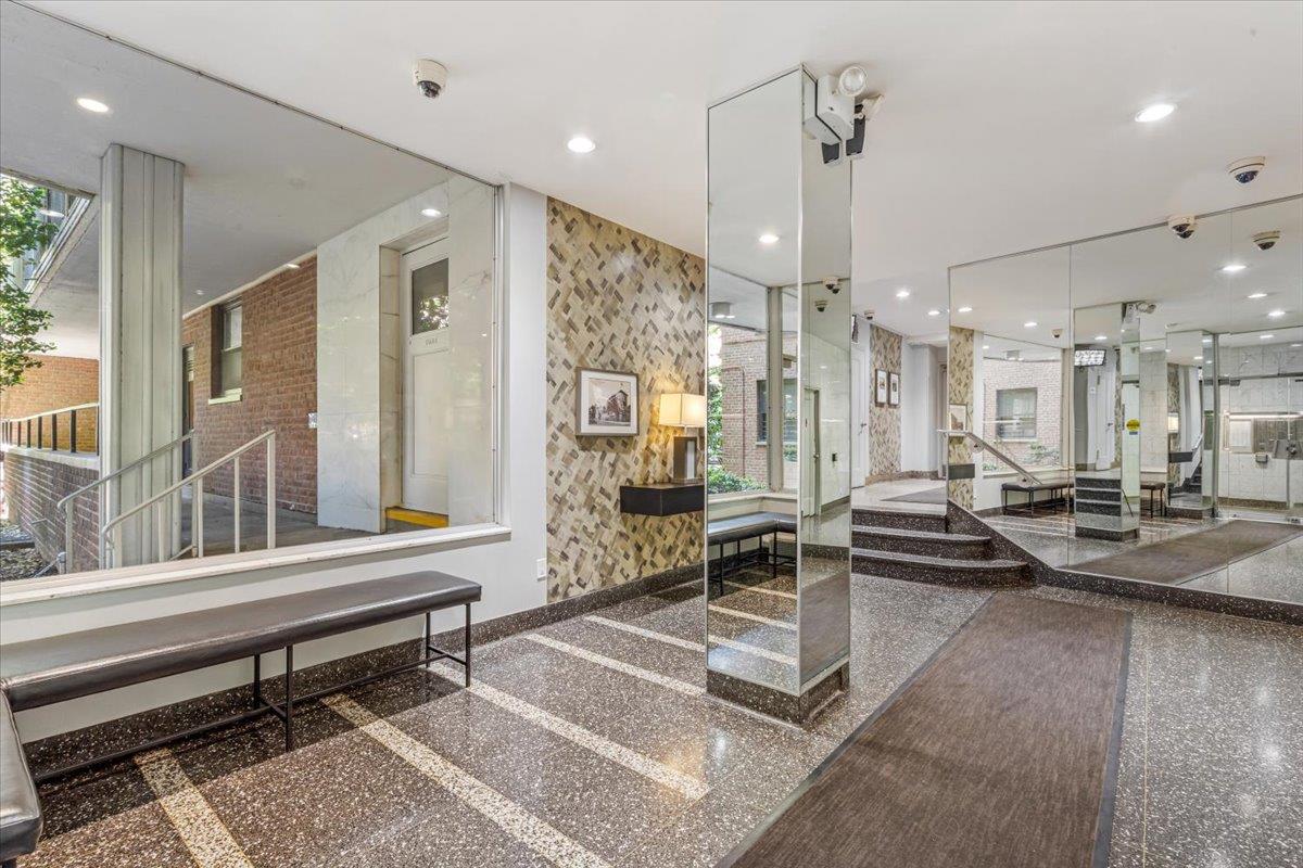 35-31 85 st # 2-M, Jackson Heights, NY 11372