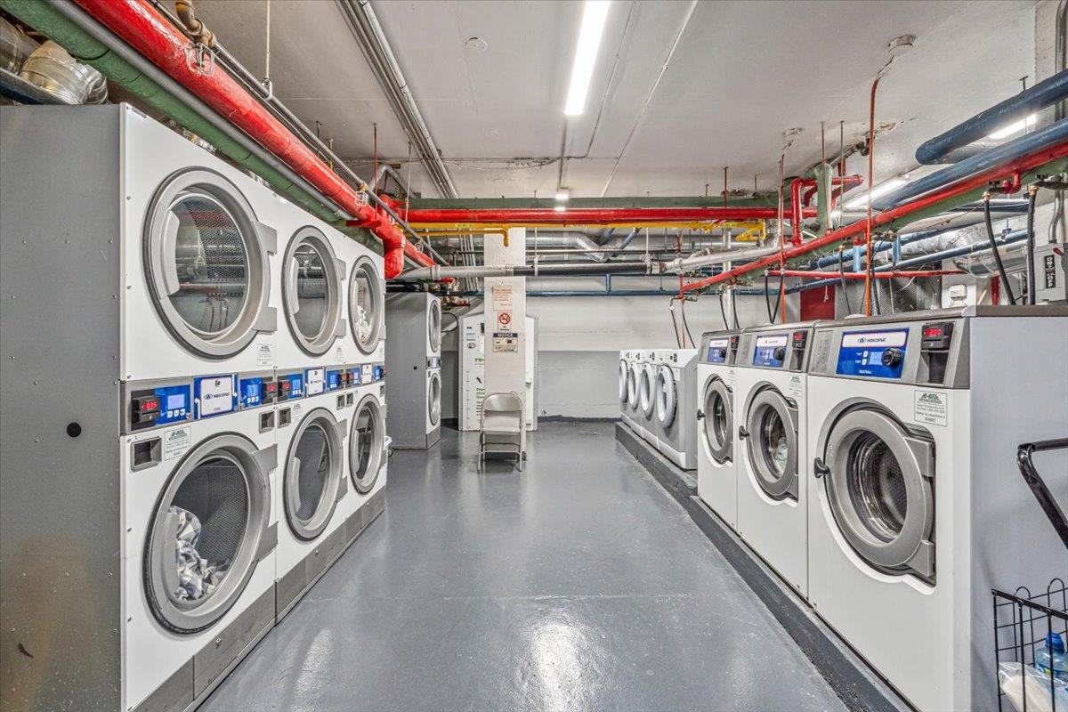 35-31 85 st # 2-M, Jackson Heights, NY 11372