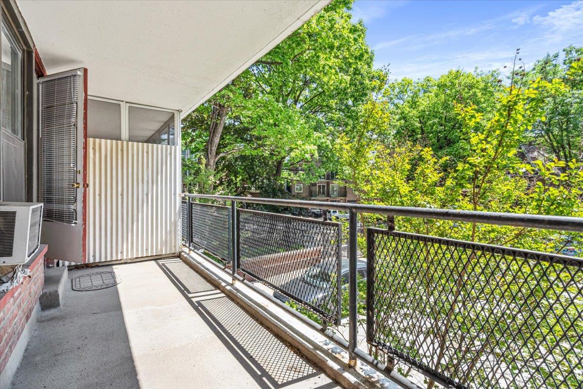 35-31 85 st # 2-M, Jackson Heights, NY 11372