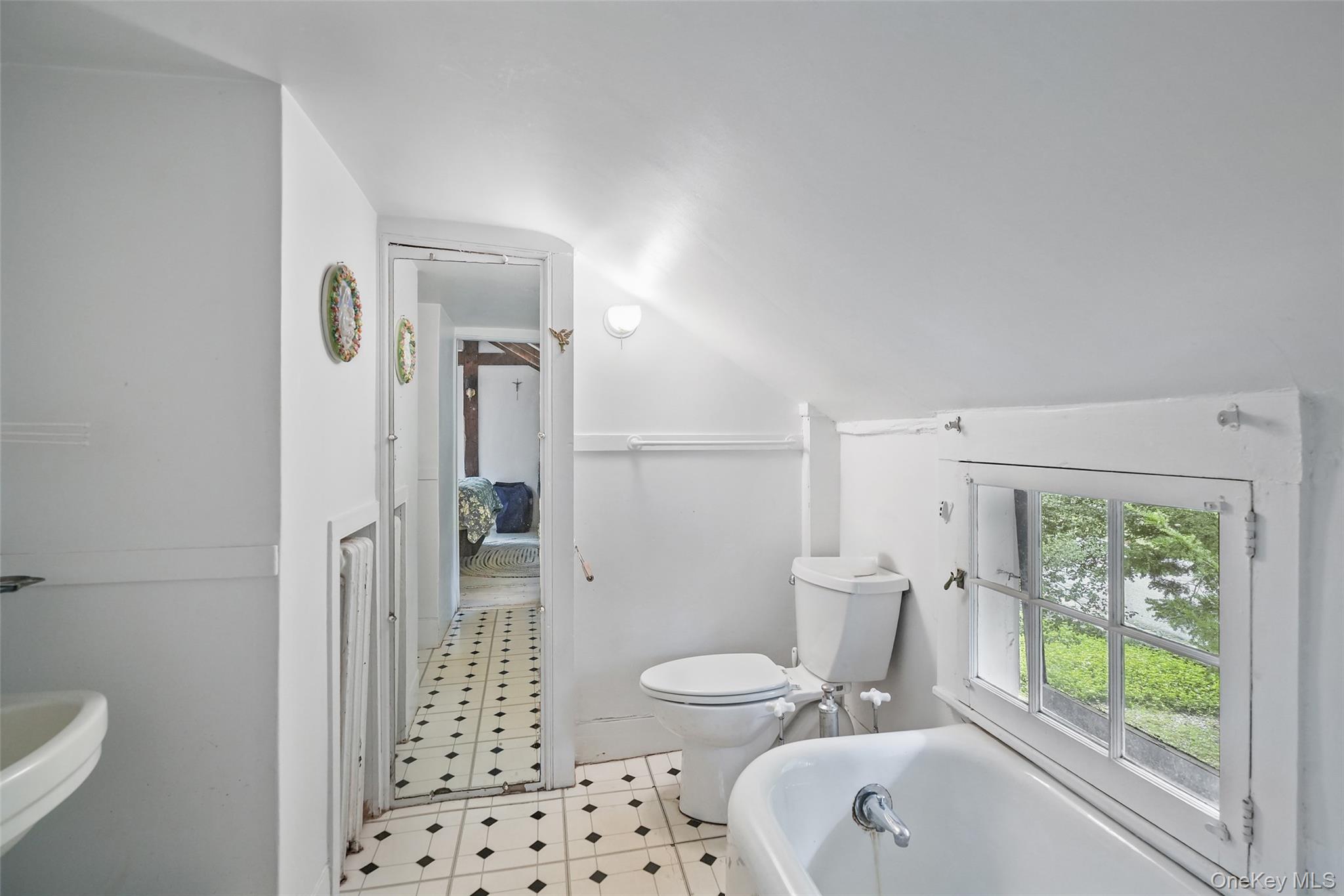 229 Trinity Pass Road, Pound Ridge, NY 10576