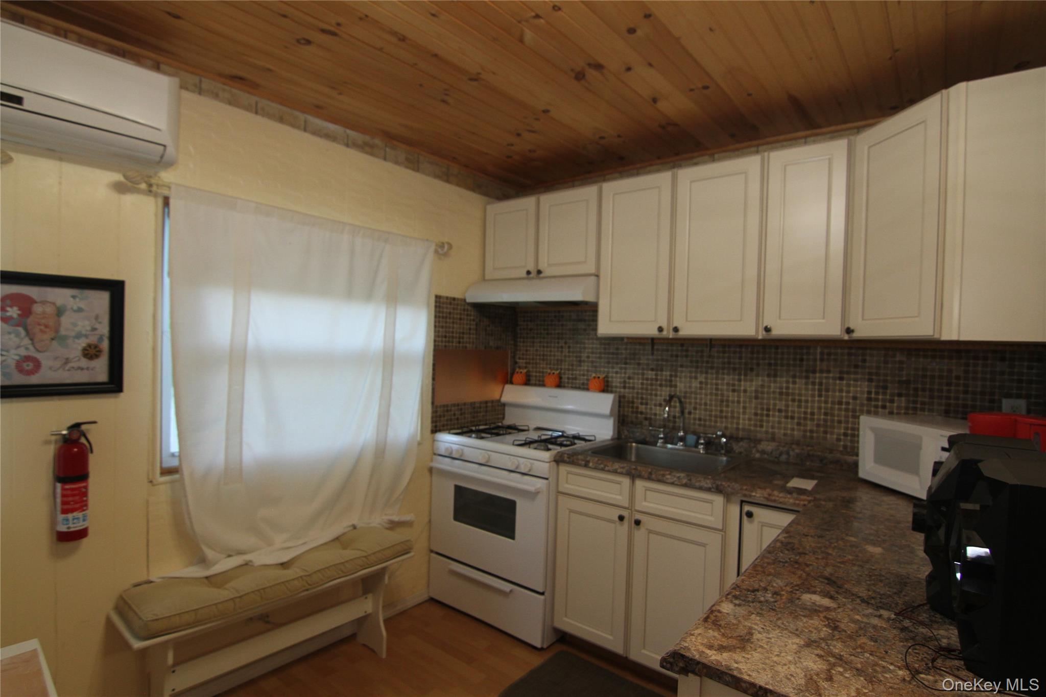 191 SYLVAN LAKE Road # 16, Hopewell Junction, NY 12533