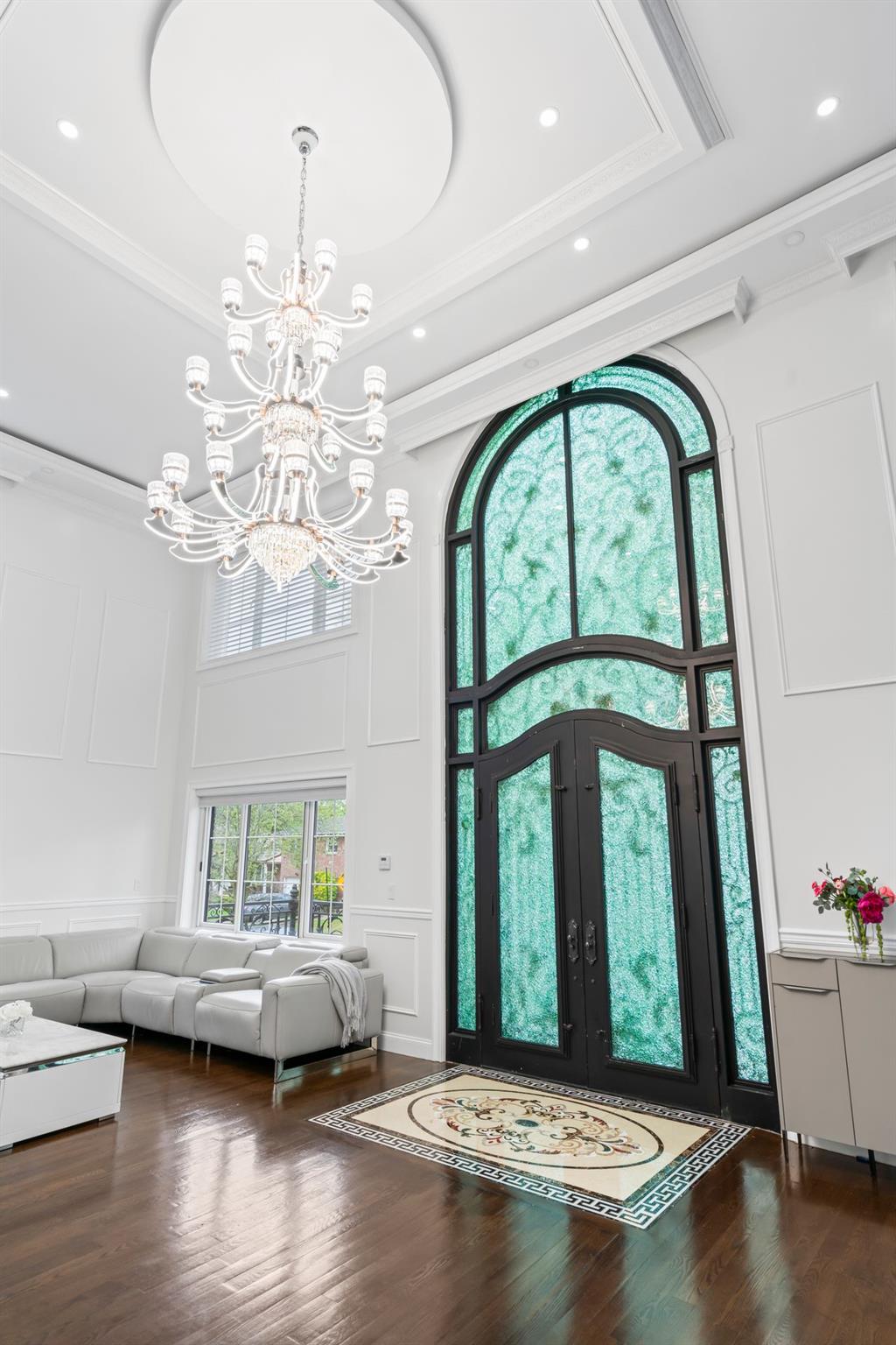 63-41 252nd Street, Little Neck, NY 11362