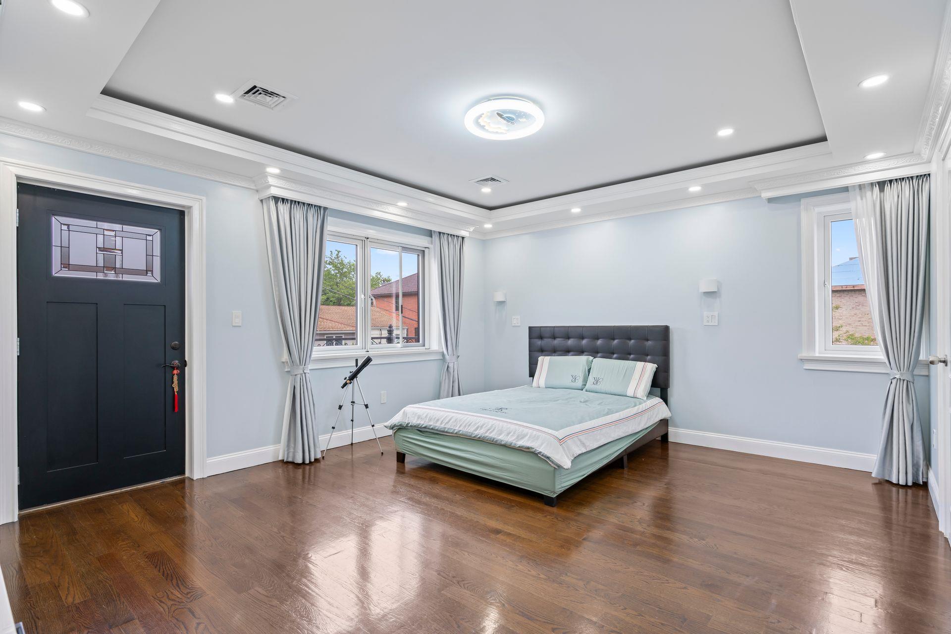 63-41 252nd Street, Little Neck, NY 11362