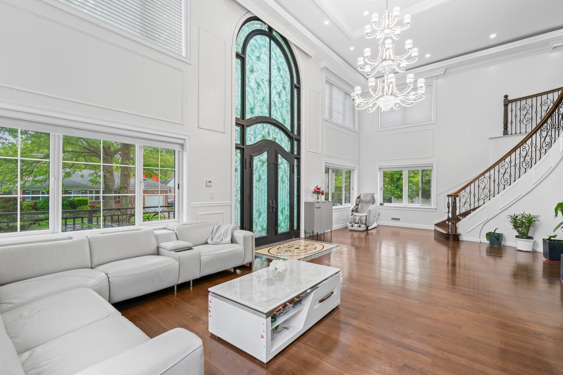 63-41 252nd Street, Little Neck, NY 11362