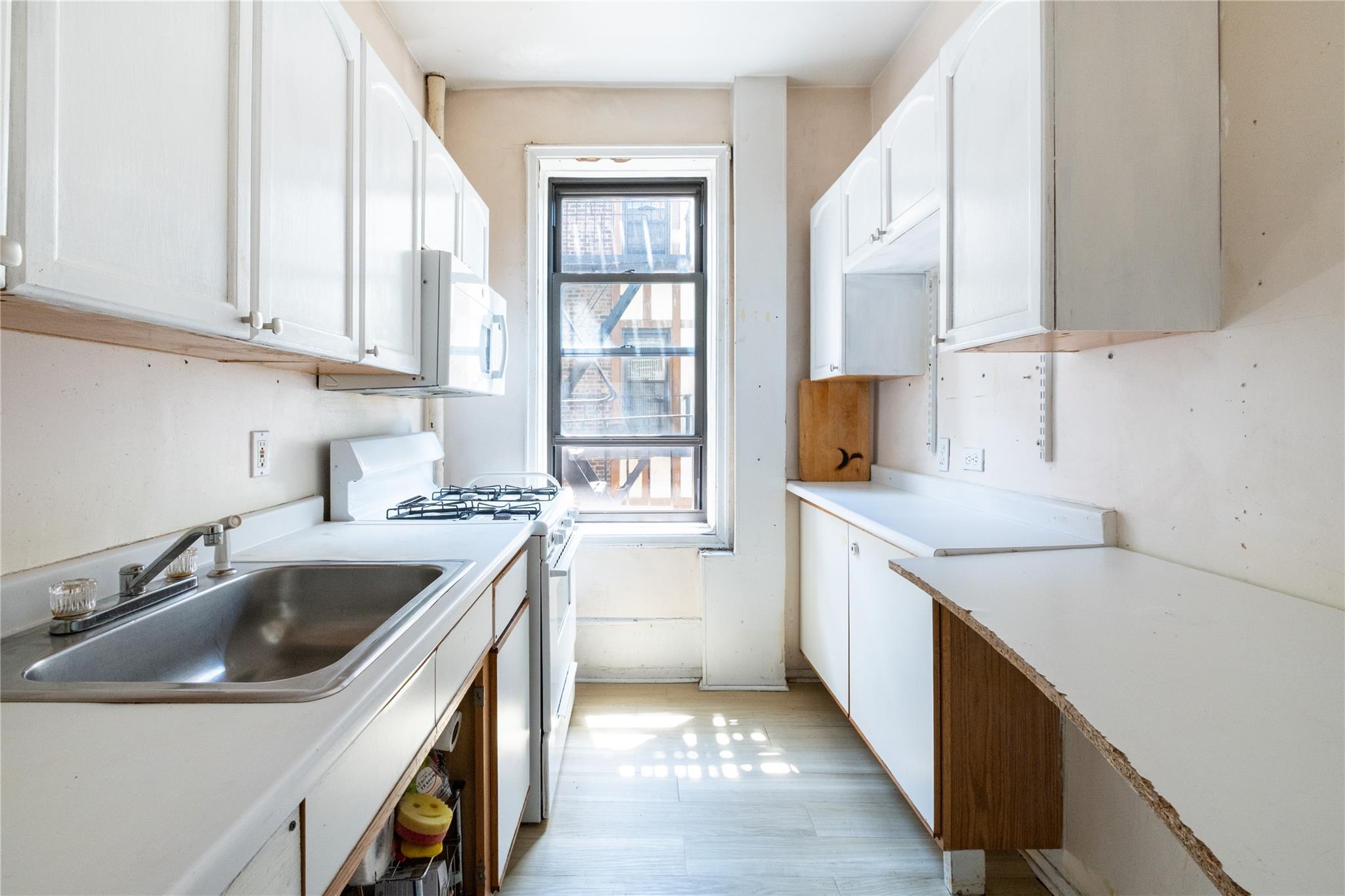 760 Brady Avenue Avenue # 417, Bronx, NY 10462