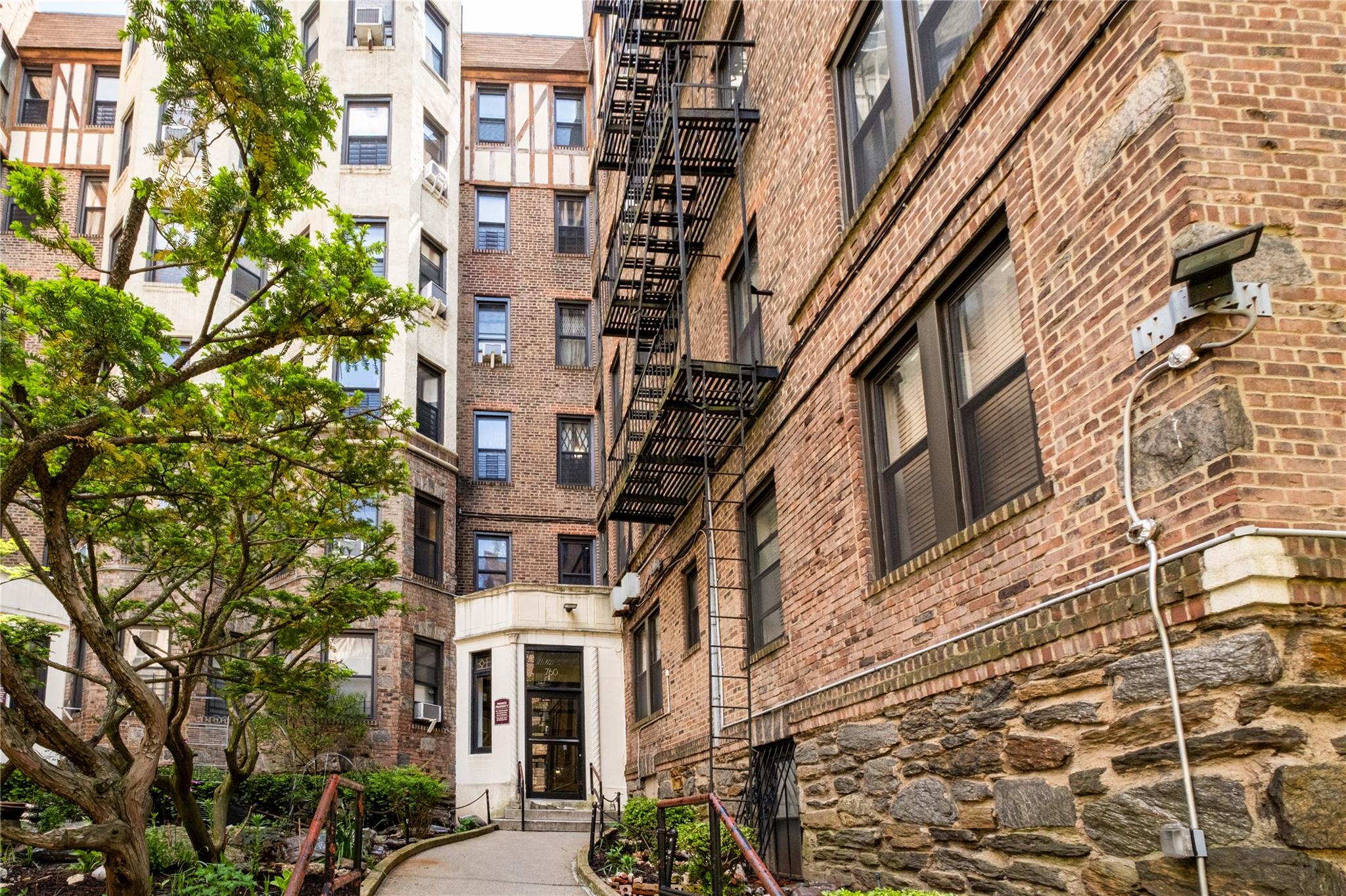 760 Brady Avenue Avenue # 417, Bronx, NY 10462