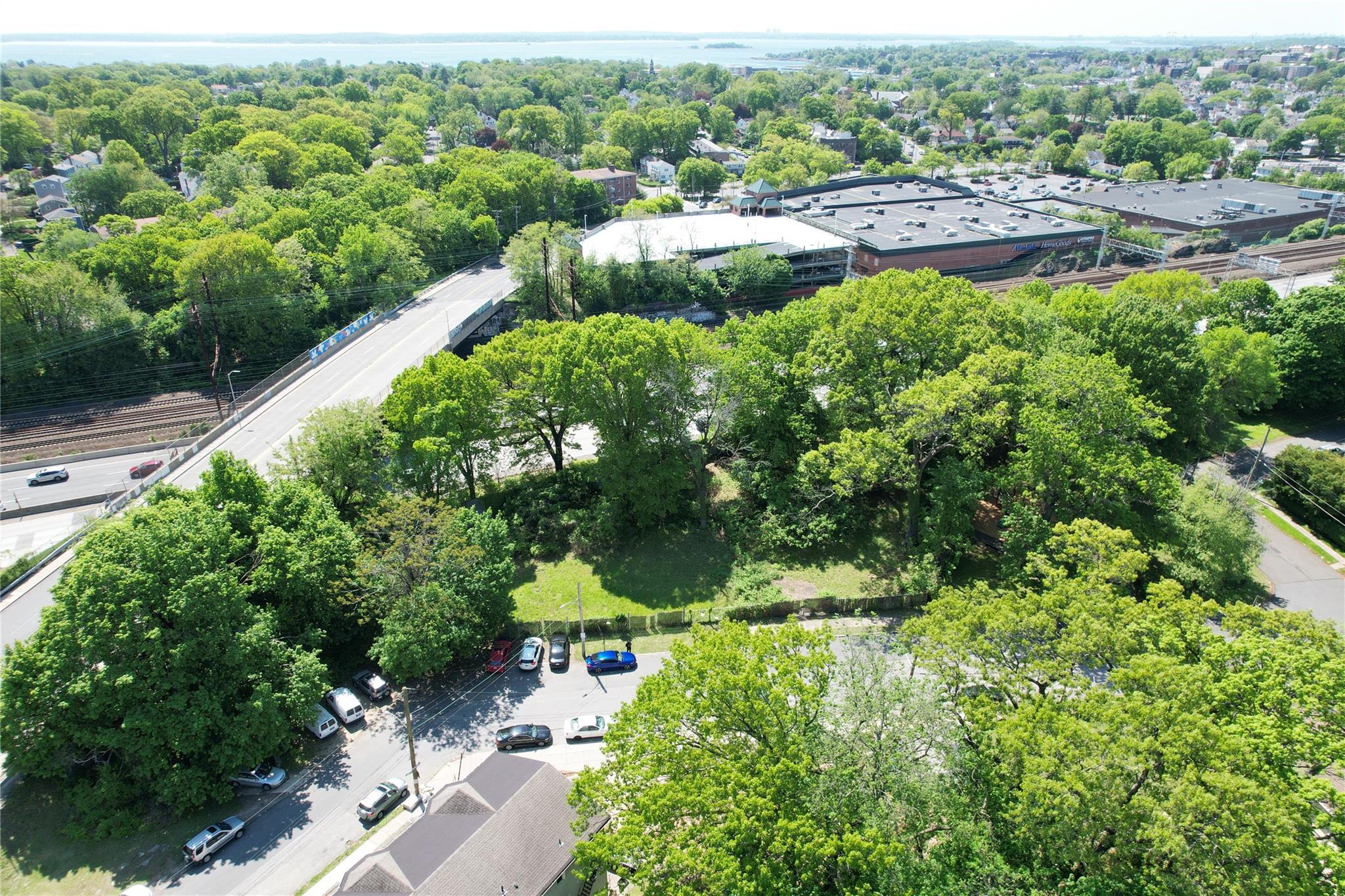 1 Lemke Place, New Rochelle, NY 10801