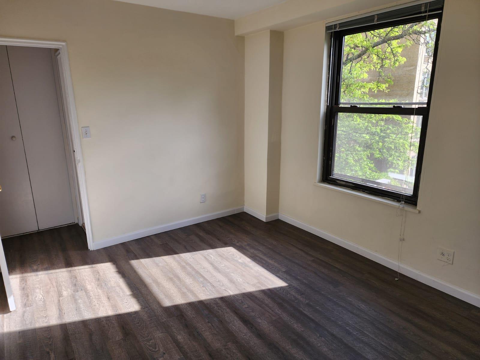 61-35 98th Street # 4J, Rego Park, NY 11374