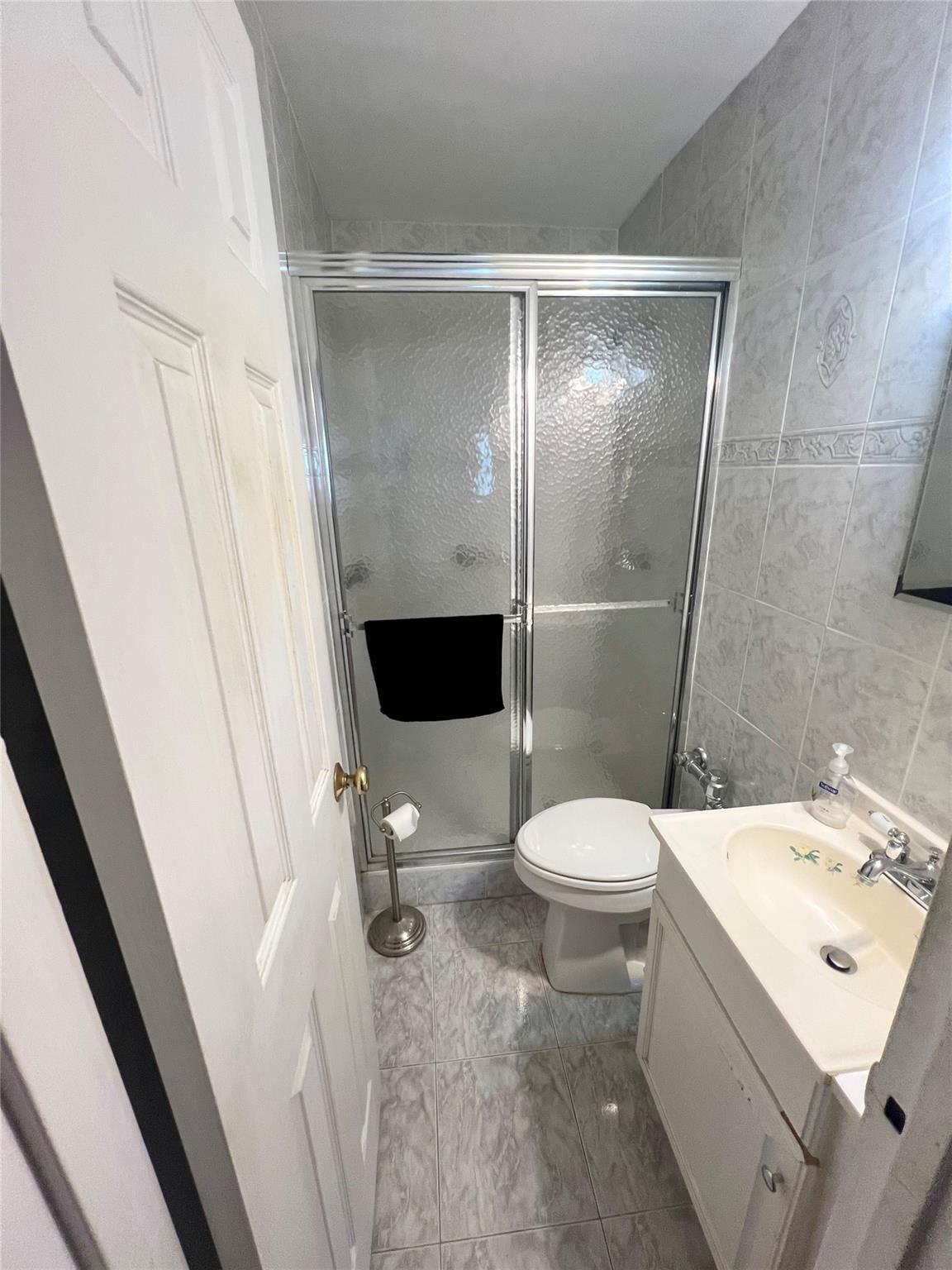 86-10 151 Avenue # 4G, Howard Beach, NY 11414