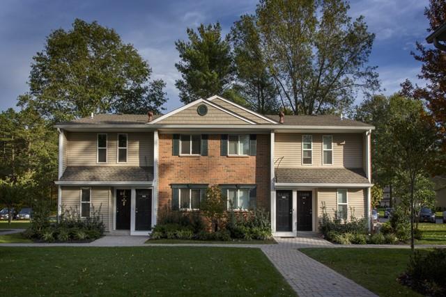 09 Country Club Drive # 09C, Coram, NY 11727