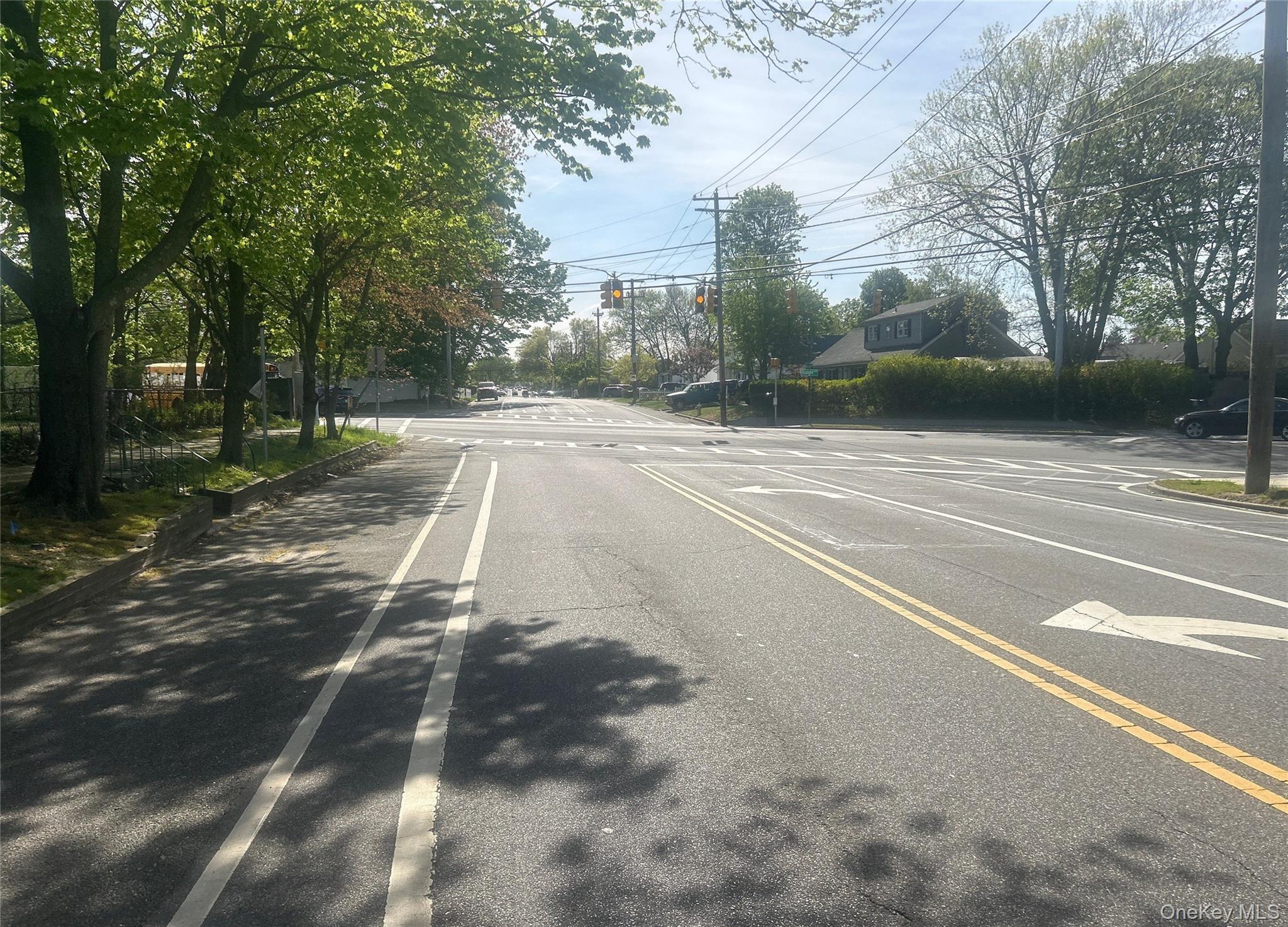 583 Straight Path, West Babylon, NY 11704