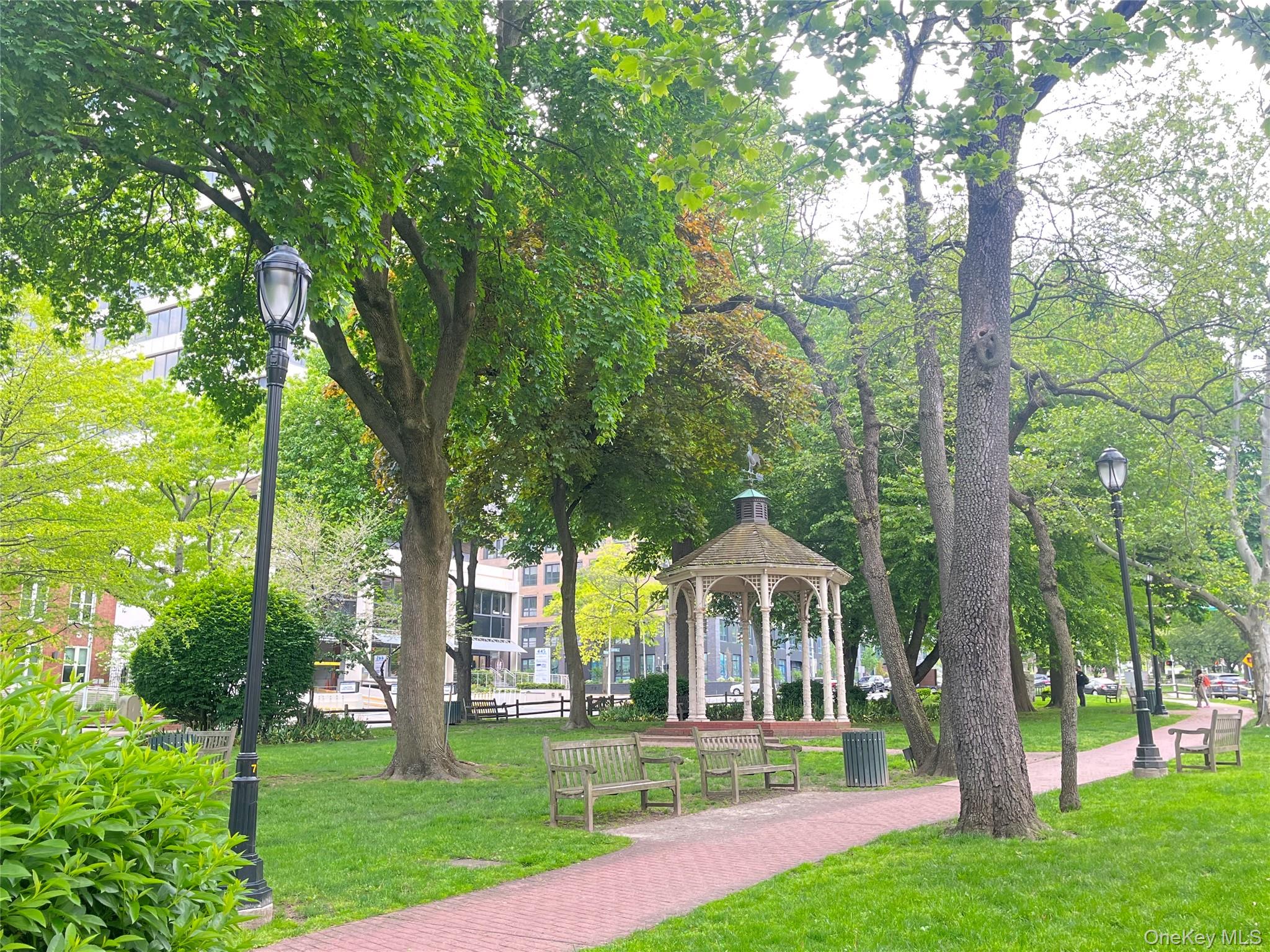 16 N Broadway # 4R, White Plains, NY 10601