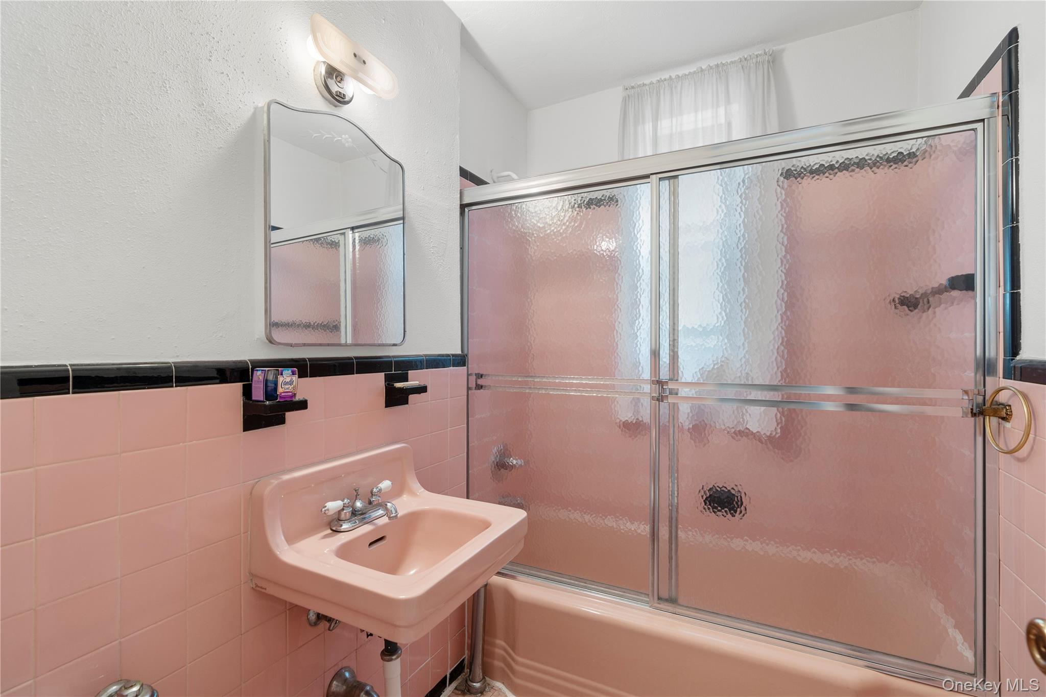 16 N Broadway # 4R, White Plains, NY 10601