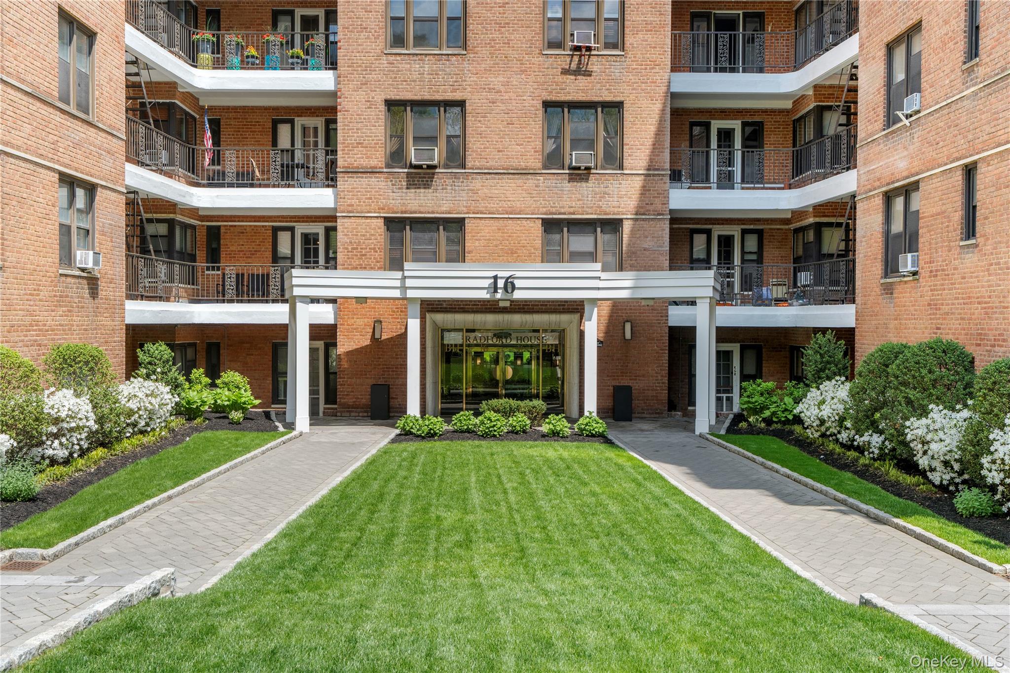 16 N Broadway # 4R, White Plains, NY 10601