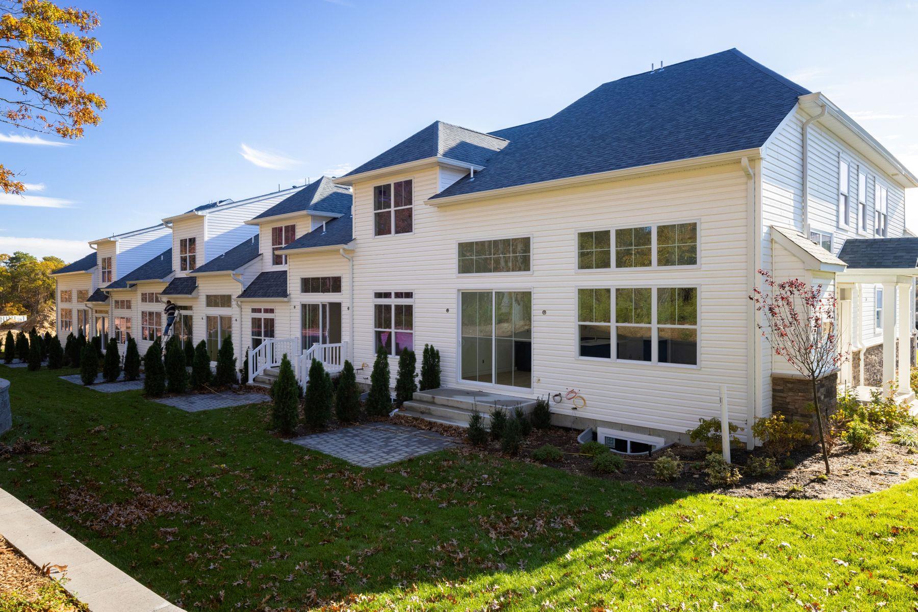 1239 Old Nichols Road # 44, Islandia, NY 11749