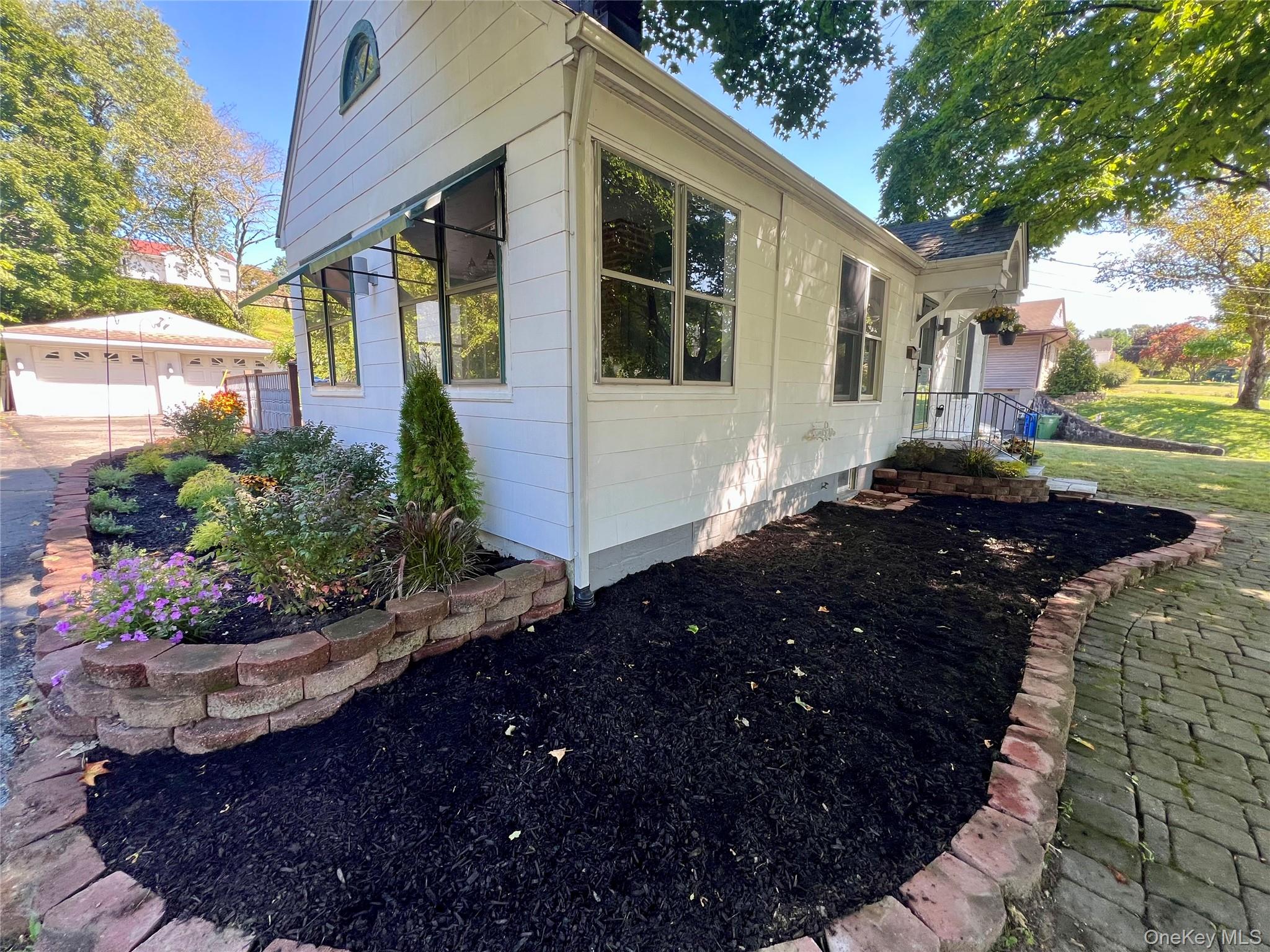 15 Scanlon Avenue, Florida, NY 10921