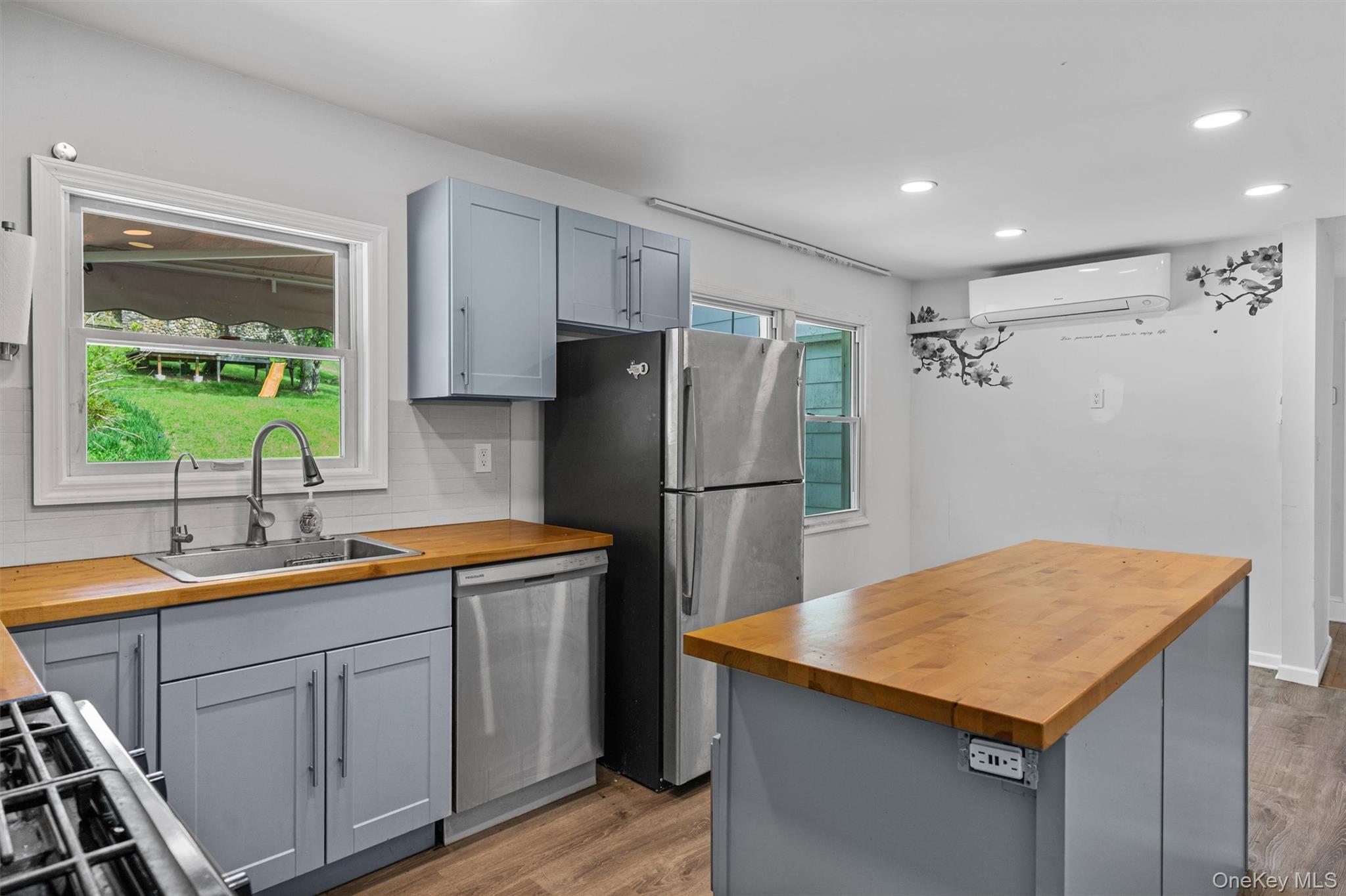 15 Scanlon Avenue, Florida, NY 10921