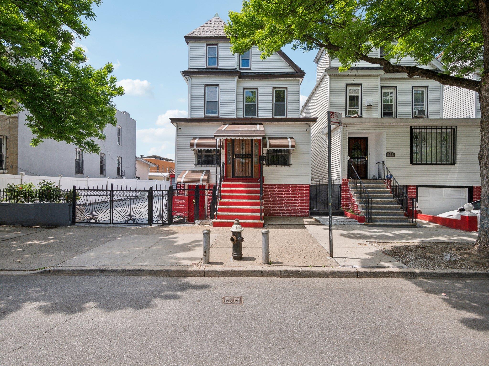 1241 Taylor Avenue, Bronx, NY 10472
