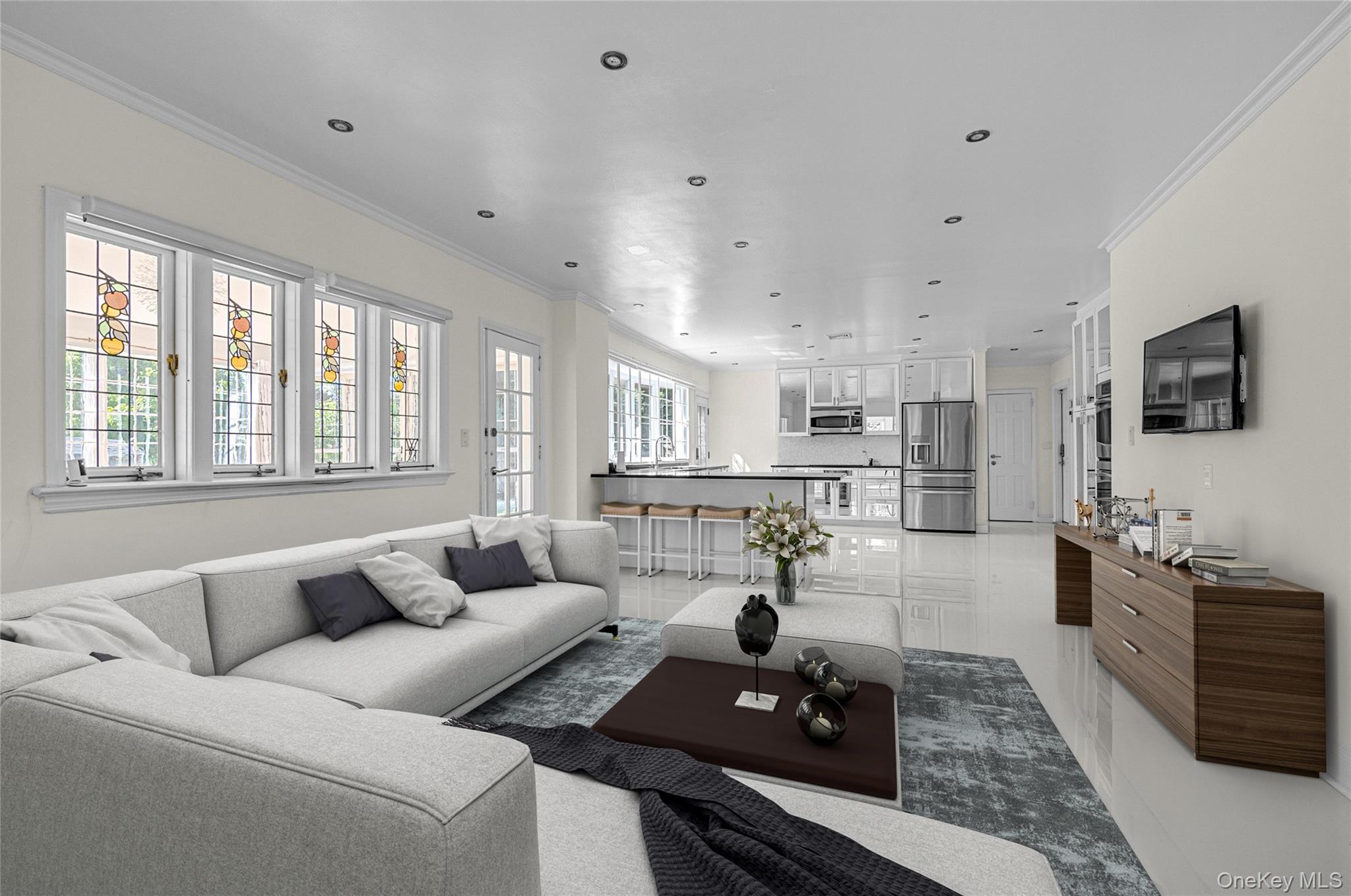 13 Arbor Place, Glen Cove, NY 11542