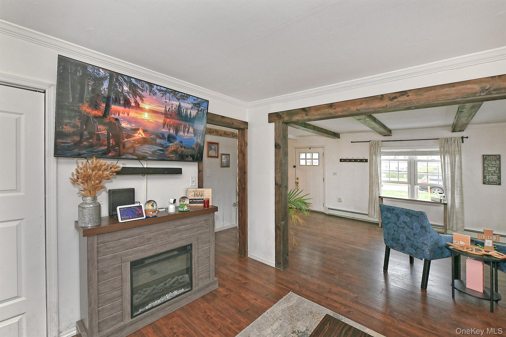 133 Spring Lane, Levittown, NY 11756