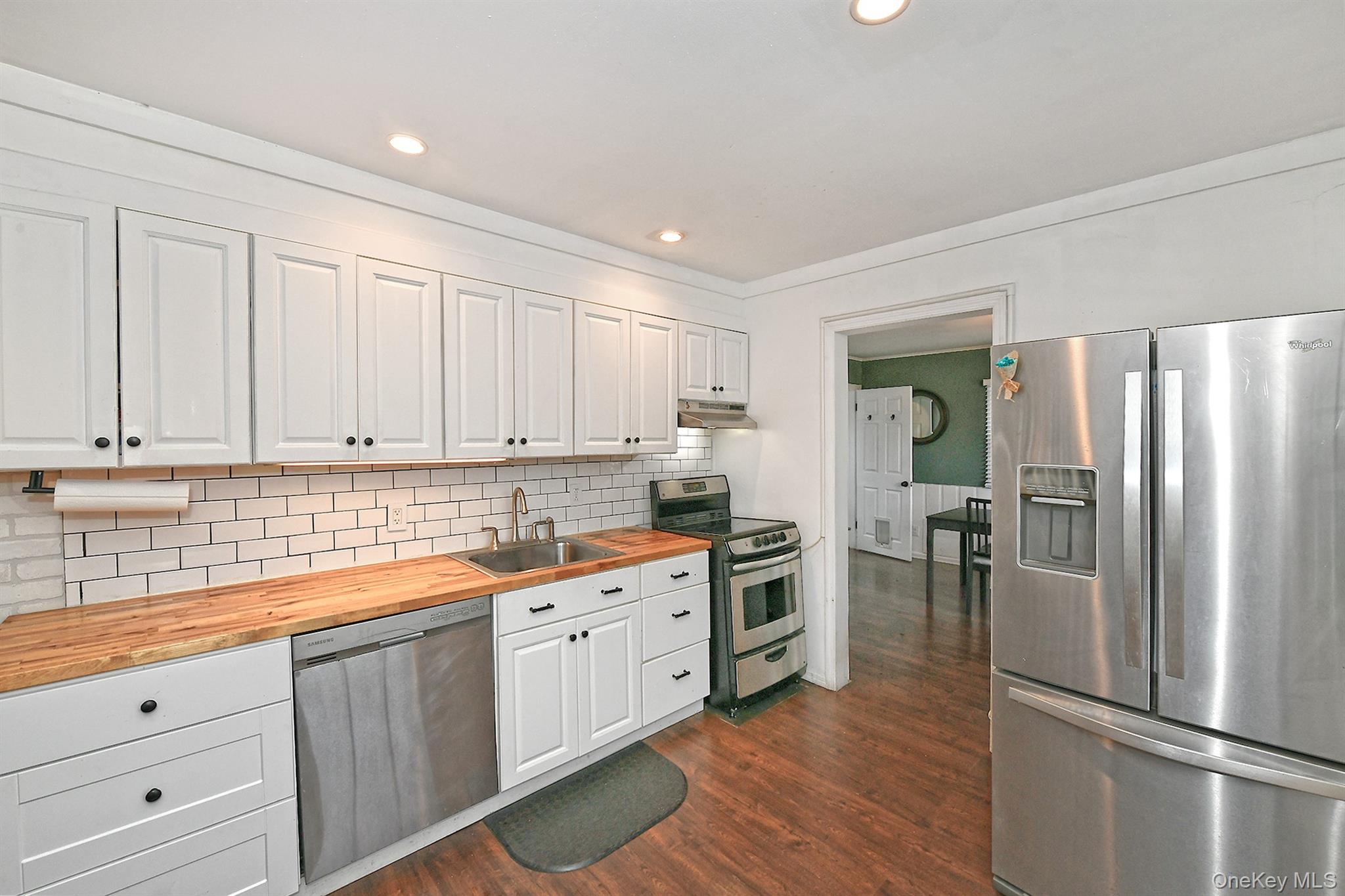 133 Spring Lane, Levittown, NY 11756