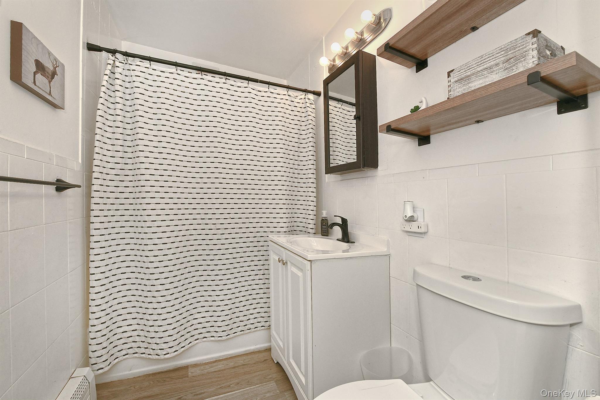 133 Spring Lane, Levittown, NY 11756