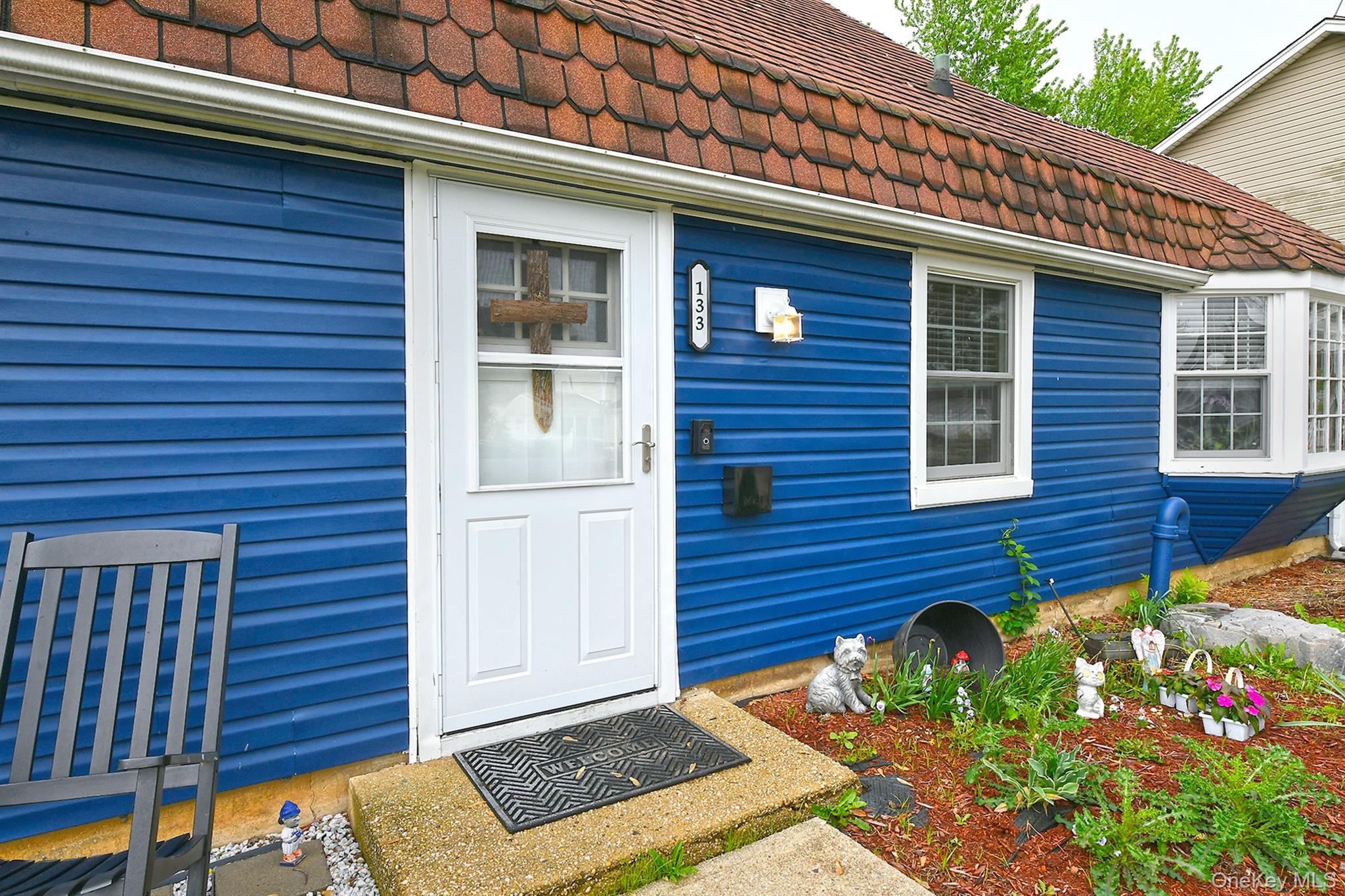 133 Spring Lane, Levittown, NY 11756